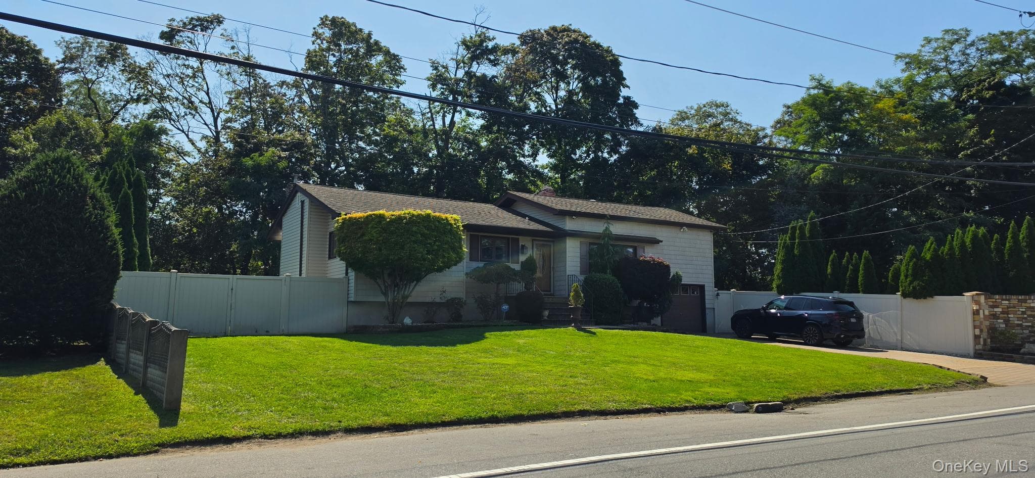 1420 August Road, North Babylon