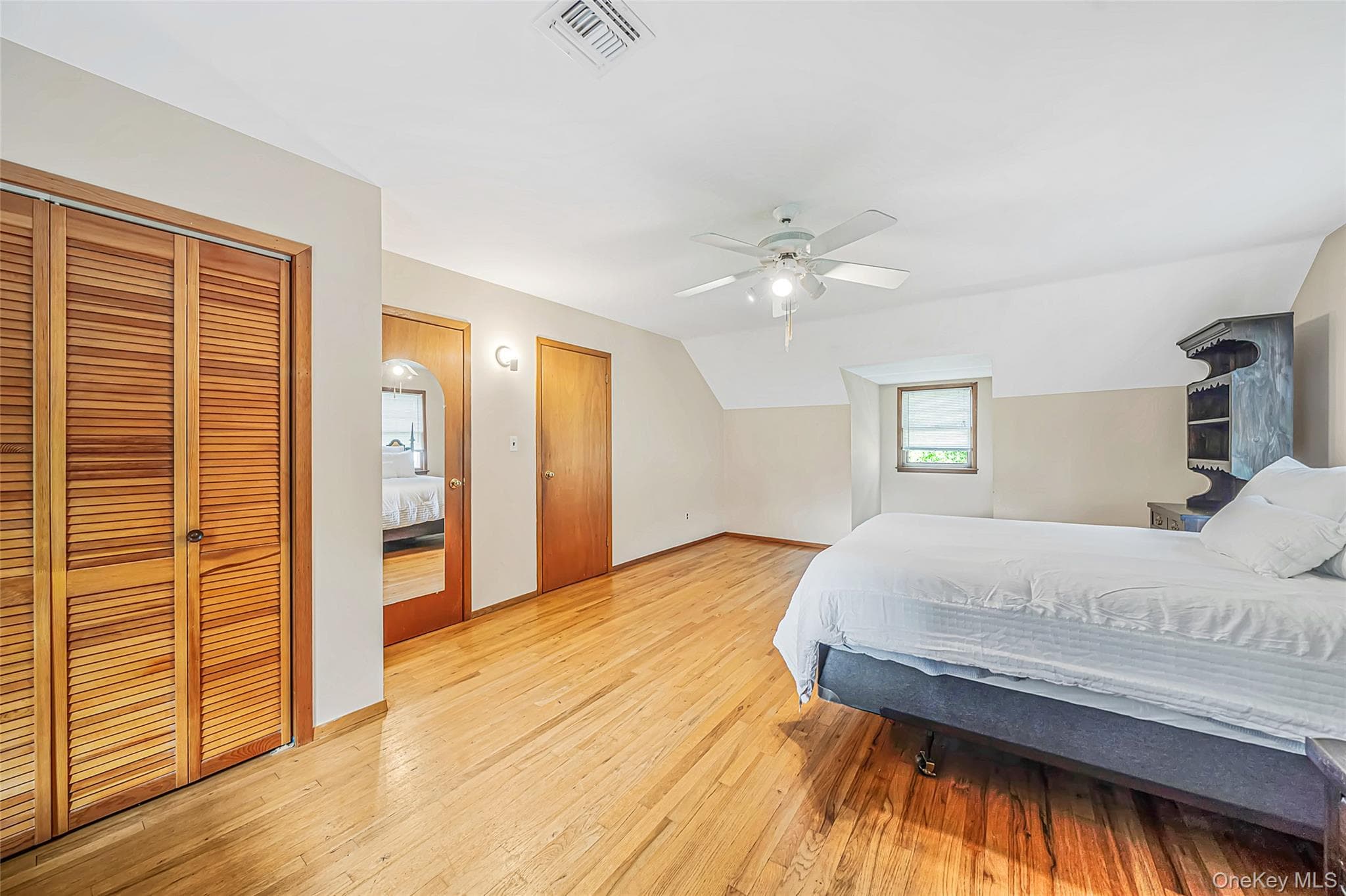 93 Avenue C thumbnail 33