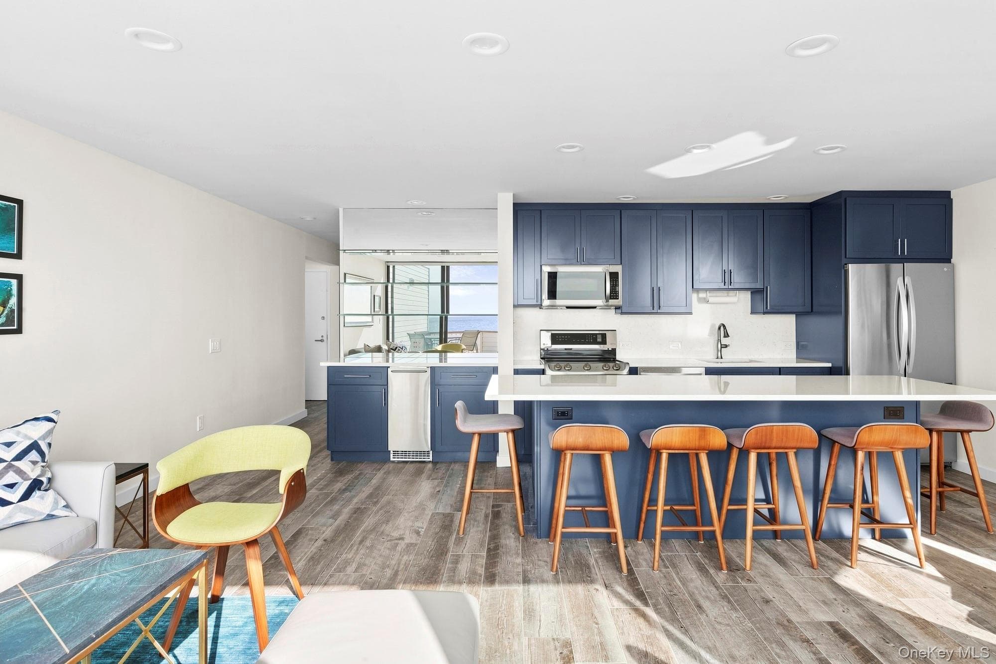 253 Dune Road Unit: 69 thumbnail 6