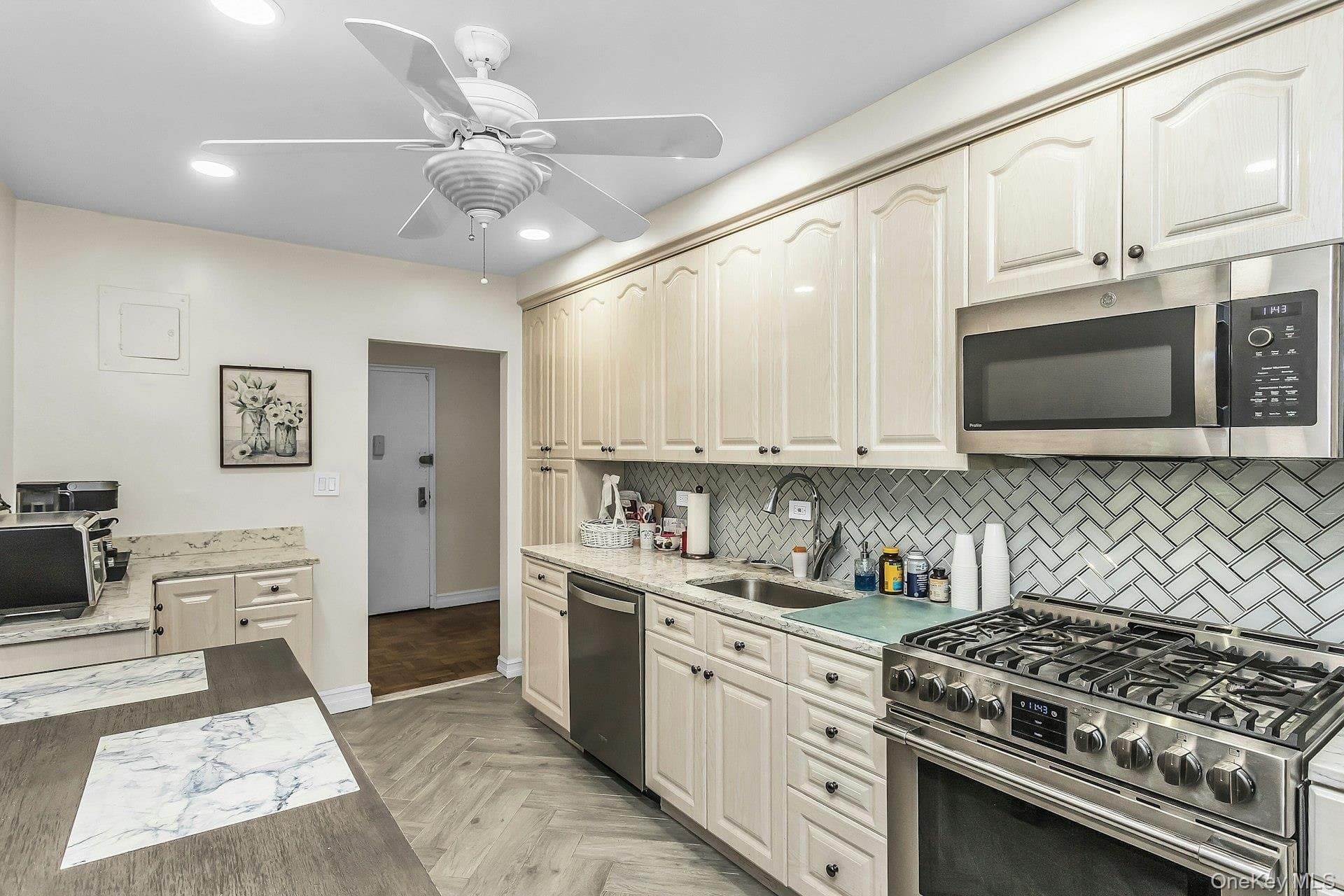23-55 Bell Boulevard Unit: 1H thumbnail 10