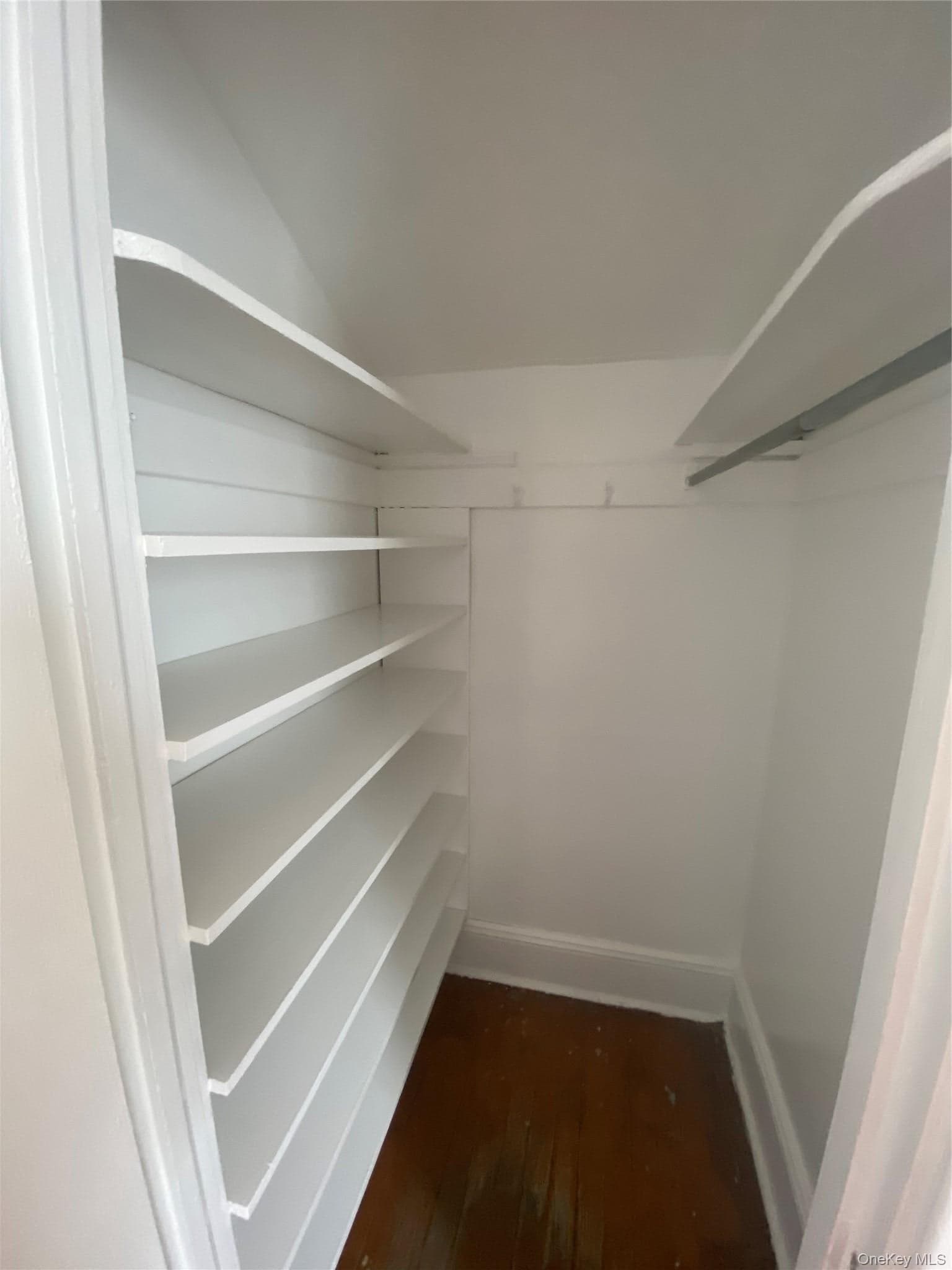 4342 Bruner Avenue thumbnail 10