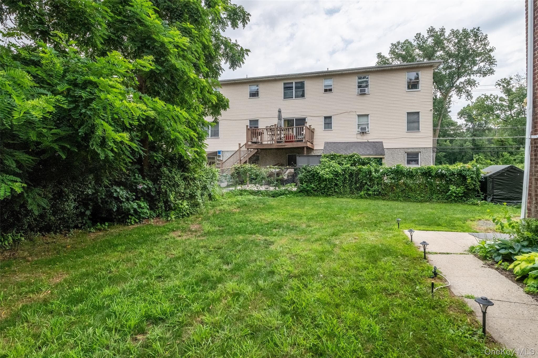 6 Truman Avenue thumbnail 31