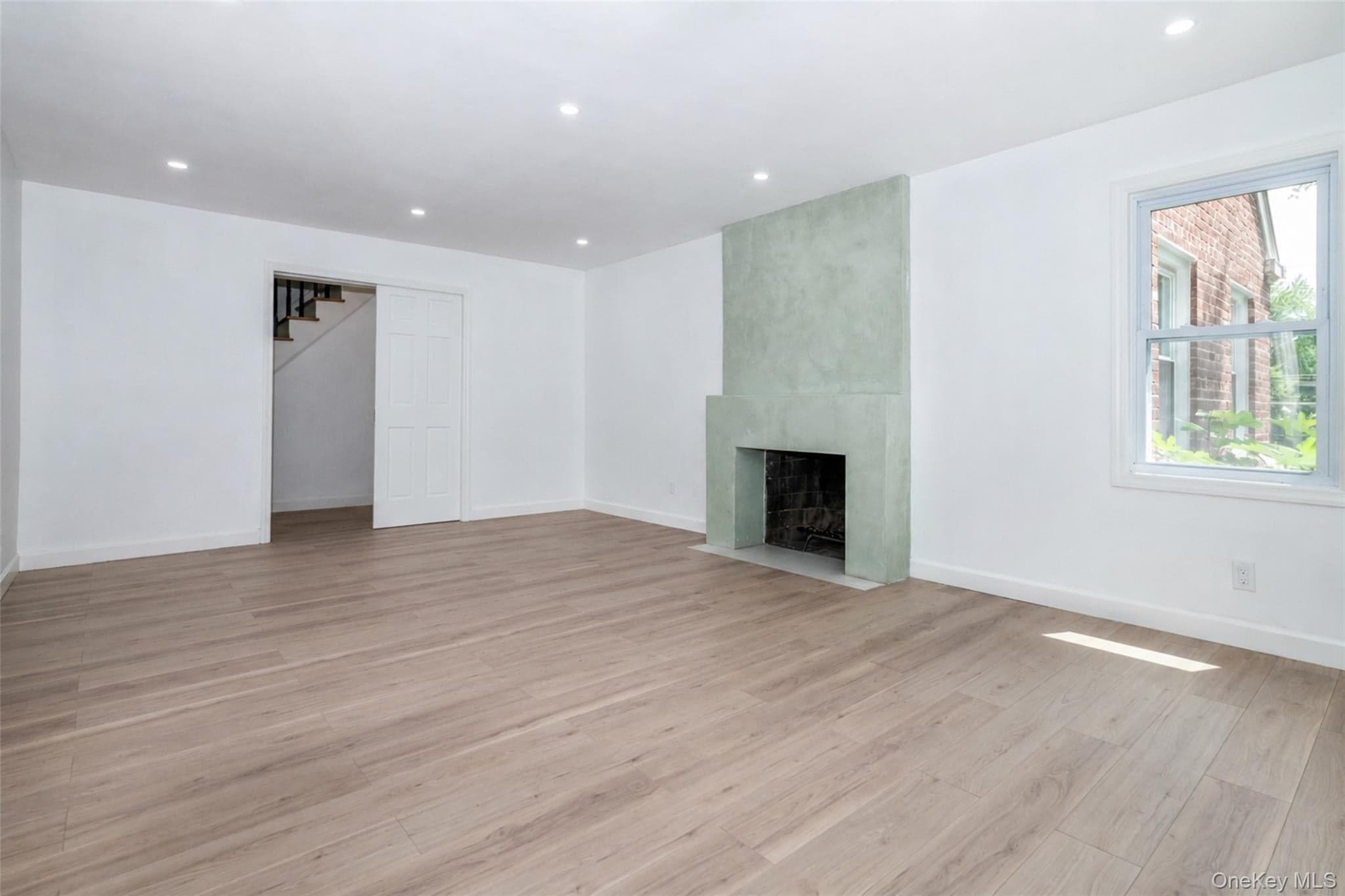 6 Truman Avenue thumbnail 14