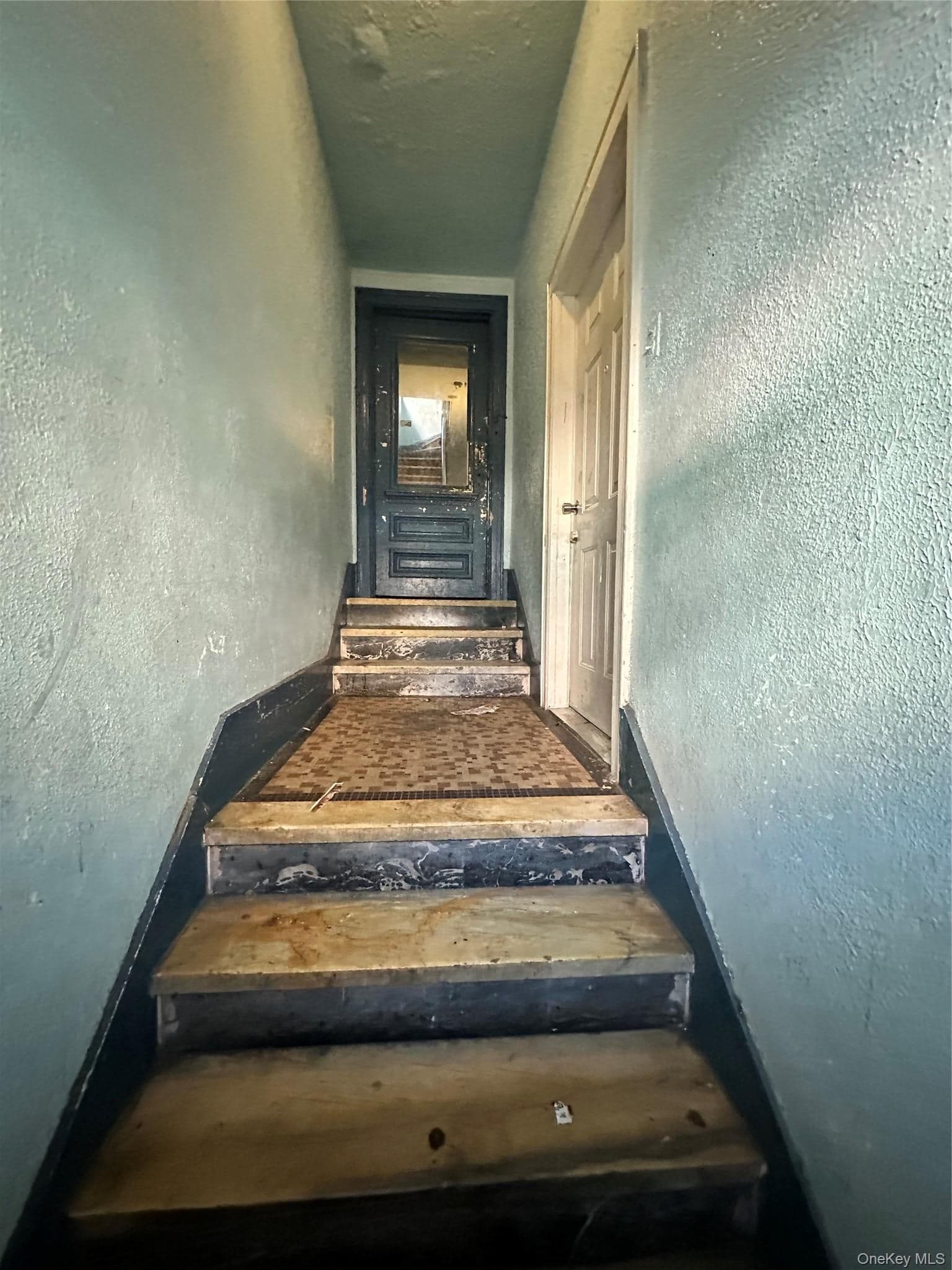37-21 103 Street thumbnail 11