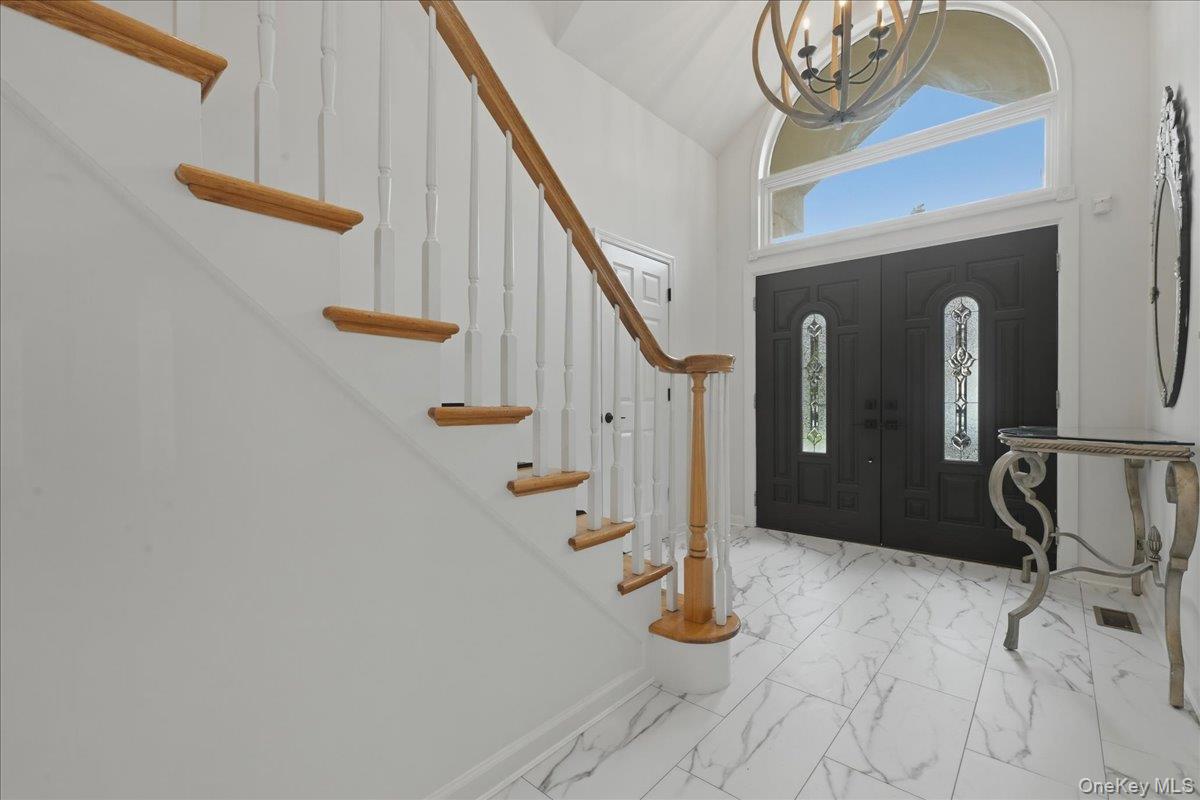 7 Laurel Lane thumbnail 6