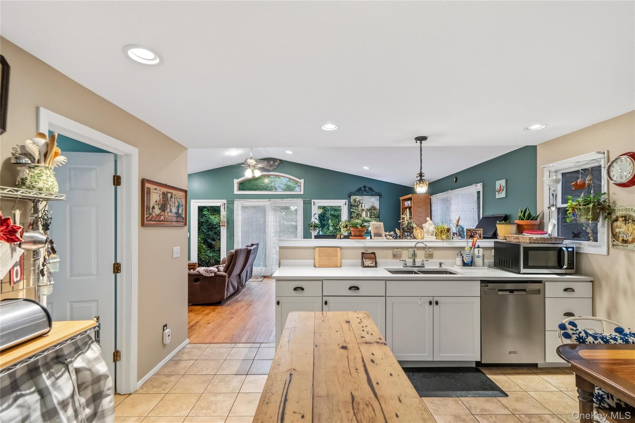 92 Jennings Avenue thumbnail 14