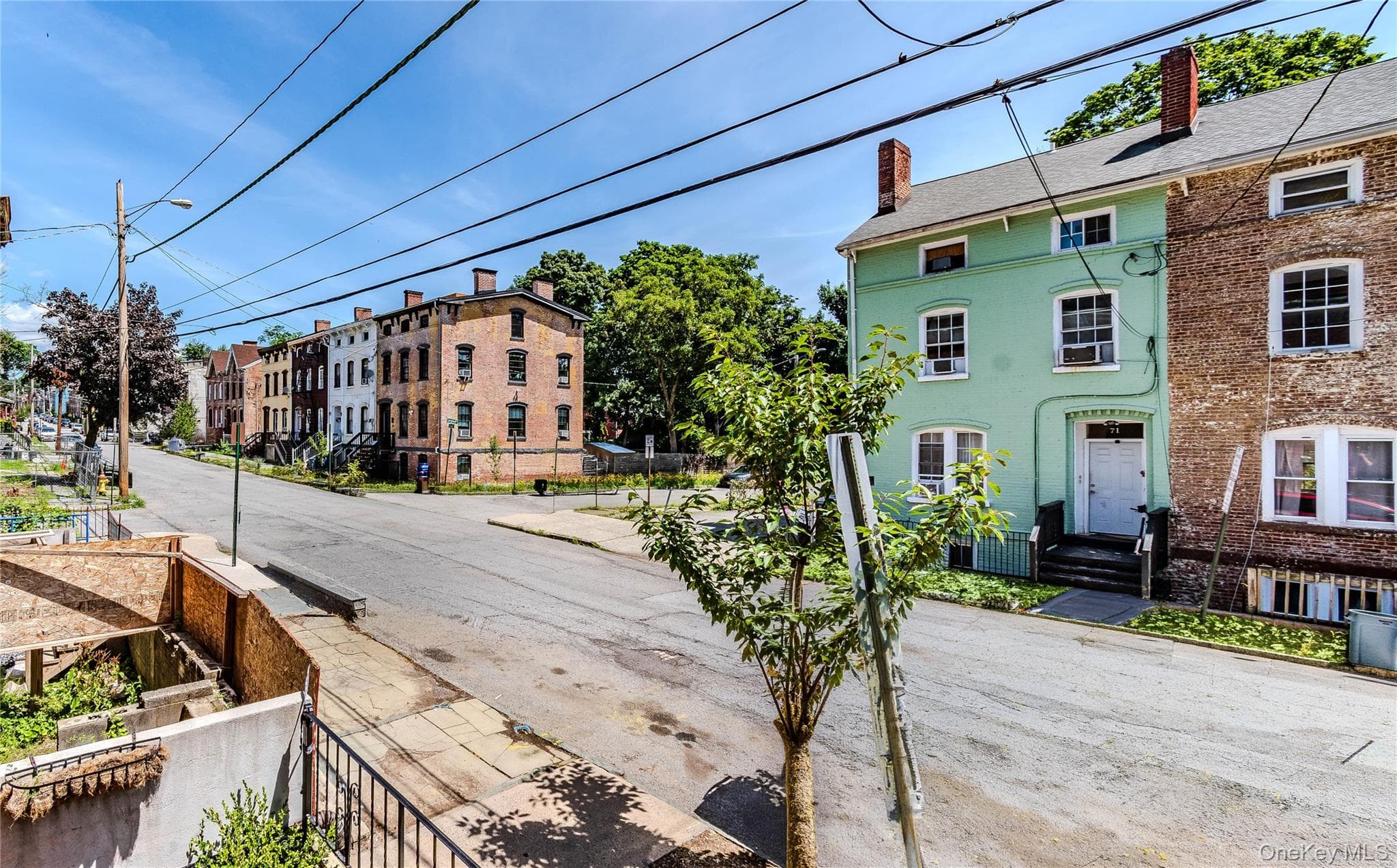 70 Lander Street thumbnail 3