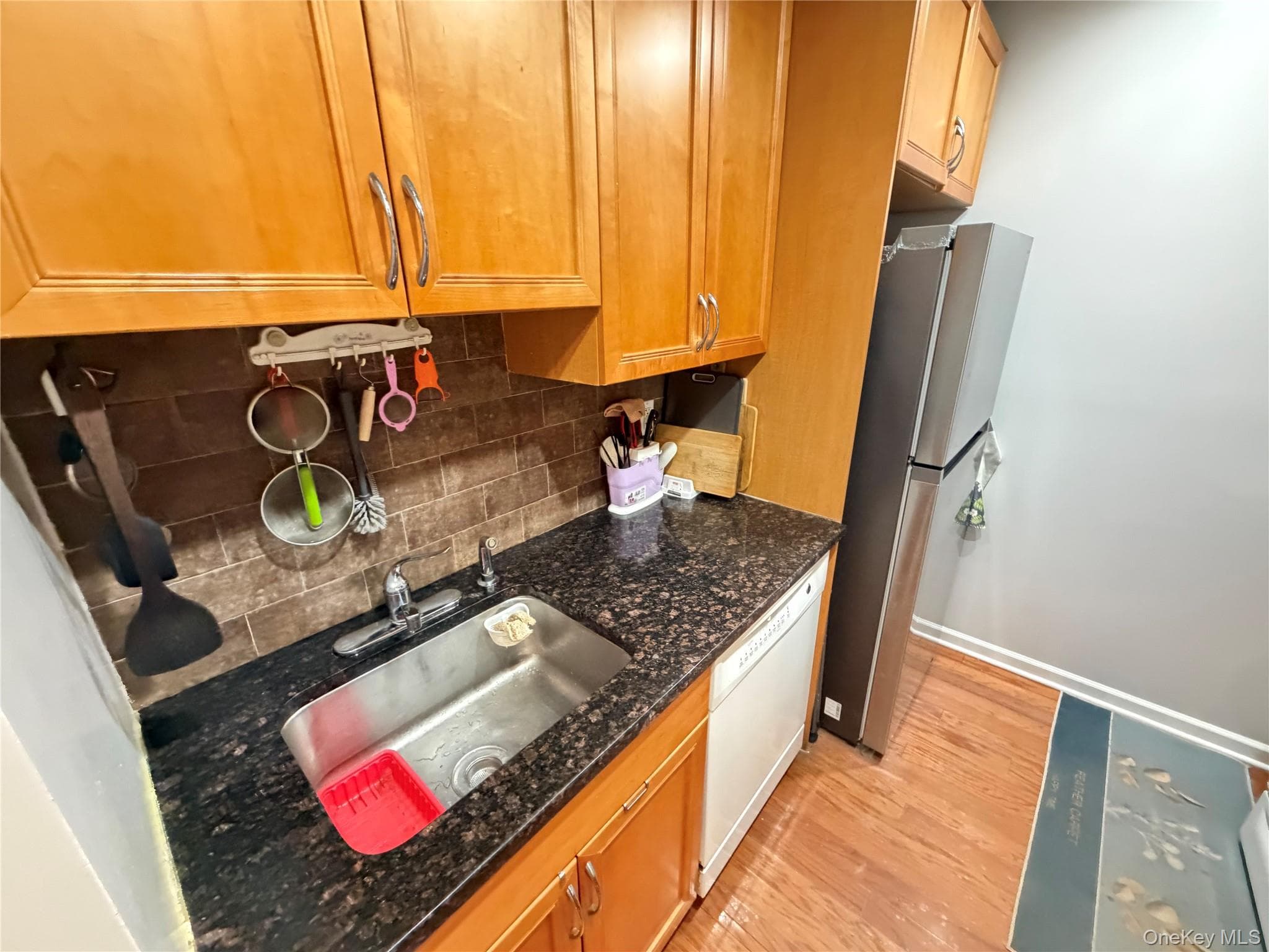 3-31 Endeavor Place Unit: B thumbnail 5