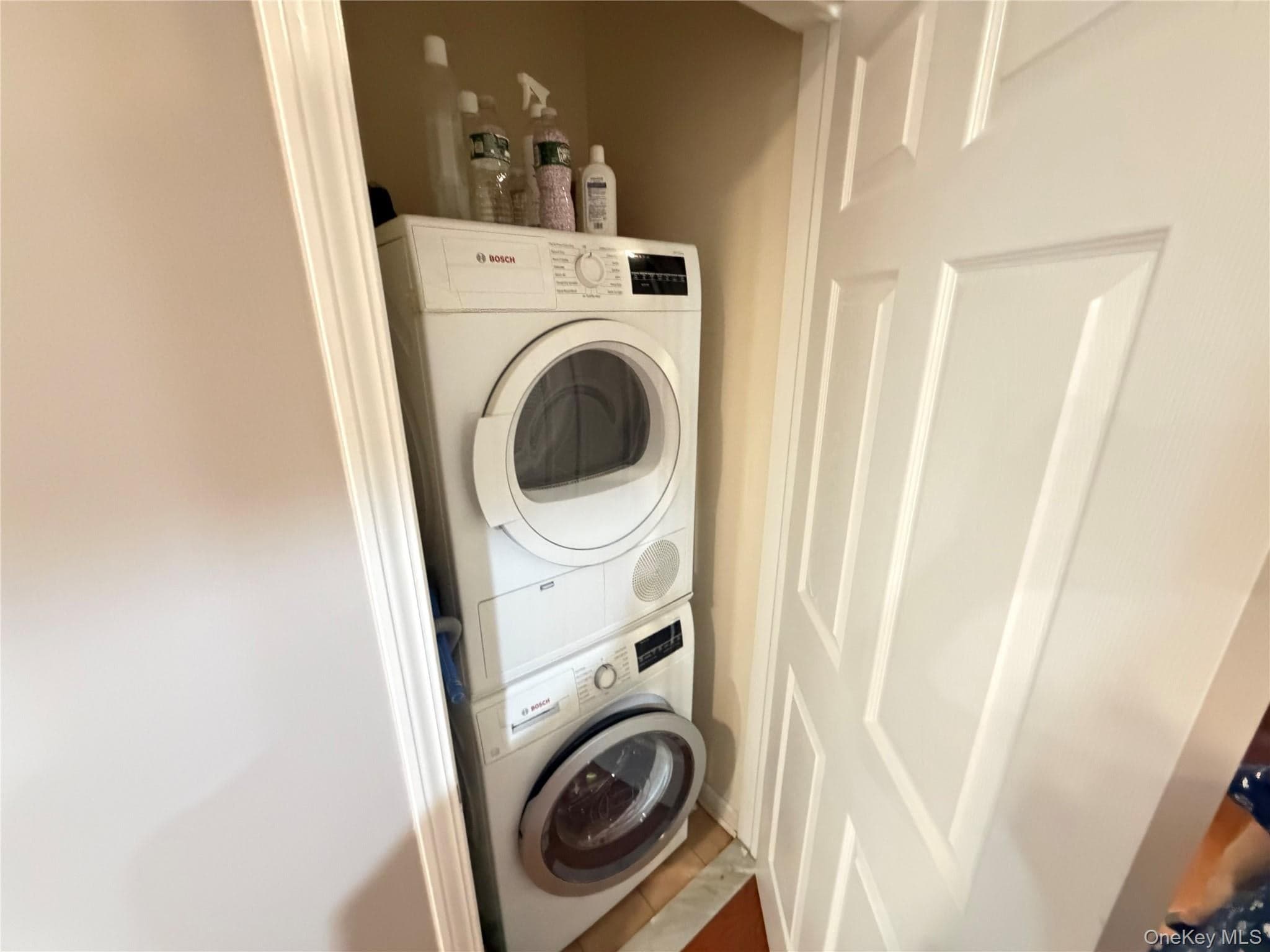 3-31 Endeavor Place Unit: B thumbnail 6