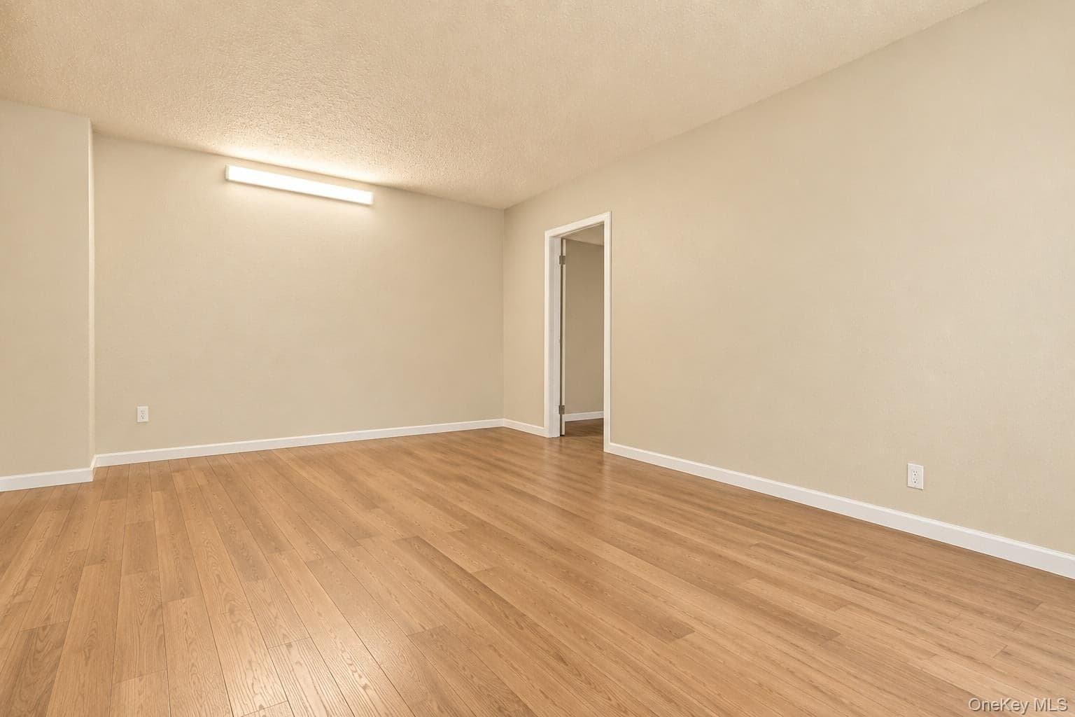 161 Pearsall Drive Unit: 4B thumbnail 3