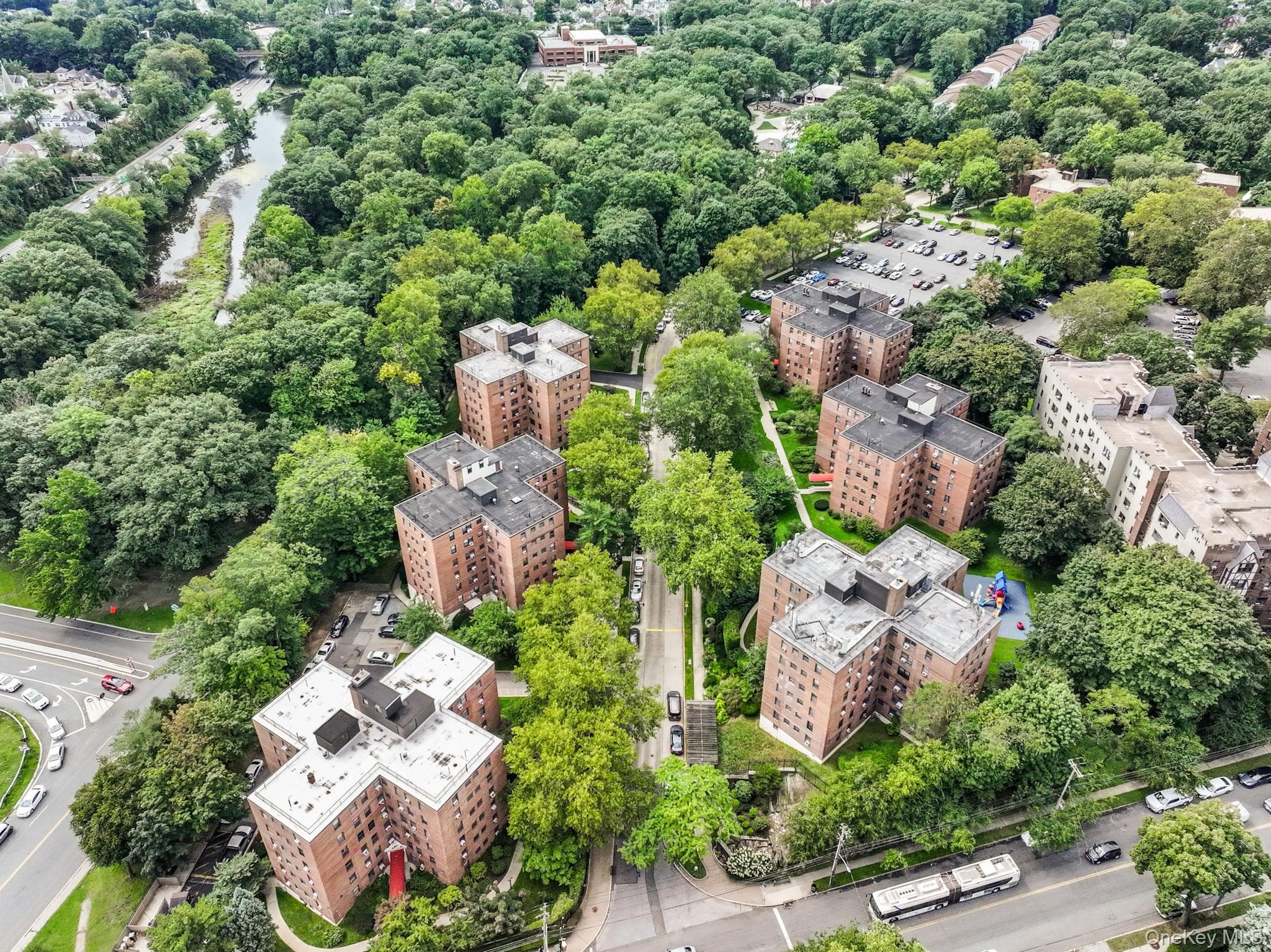 161 Pearsall Drive Unit: 4B thumbnail 16