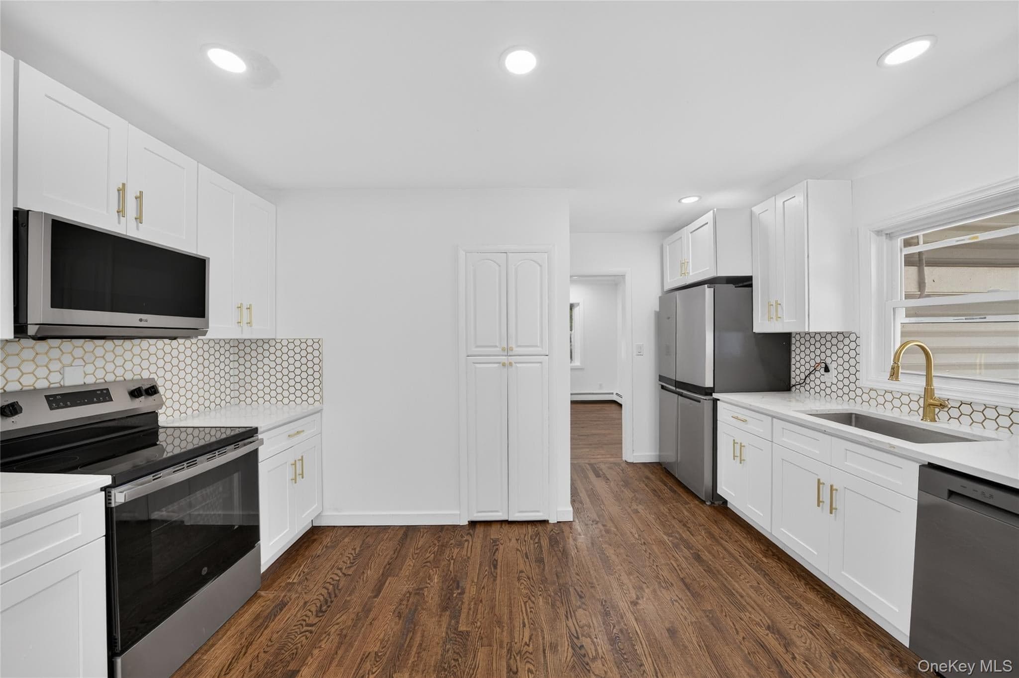 10 Field Place thumbnail 9