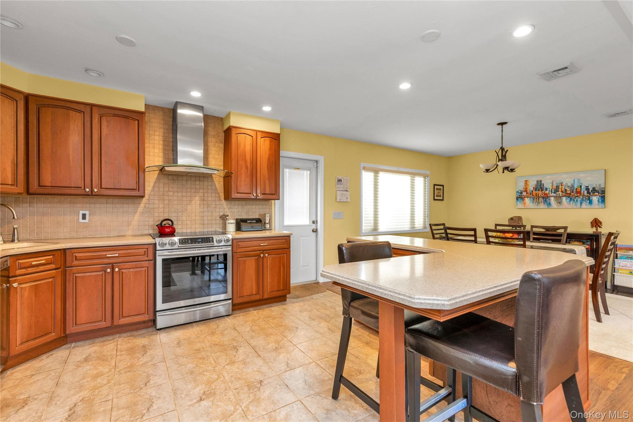 90 Virginia Drive thumbnail 7