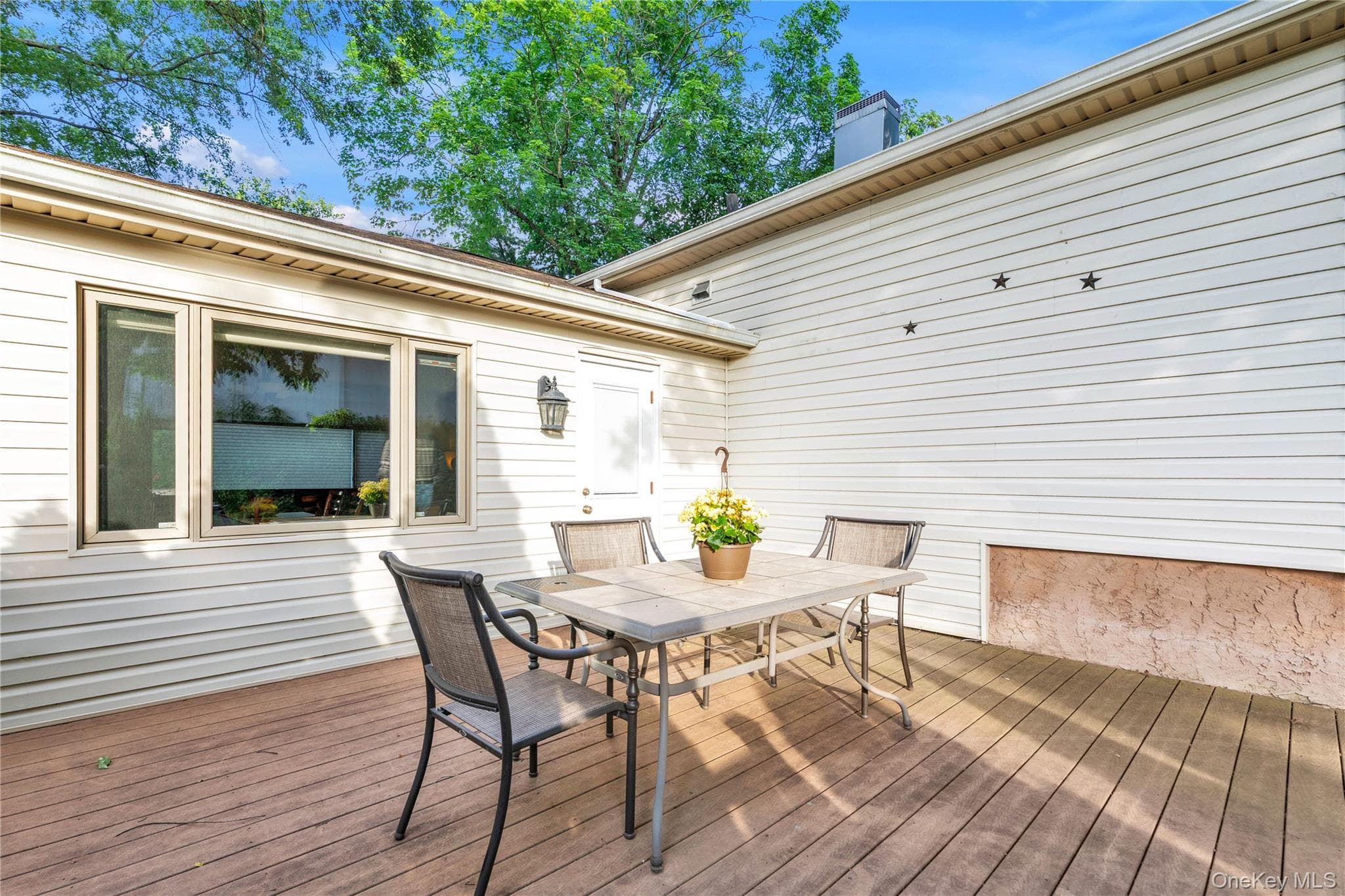 90 Virginia Drive thumbnail 18