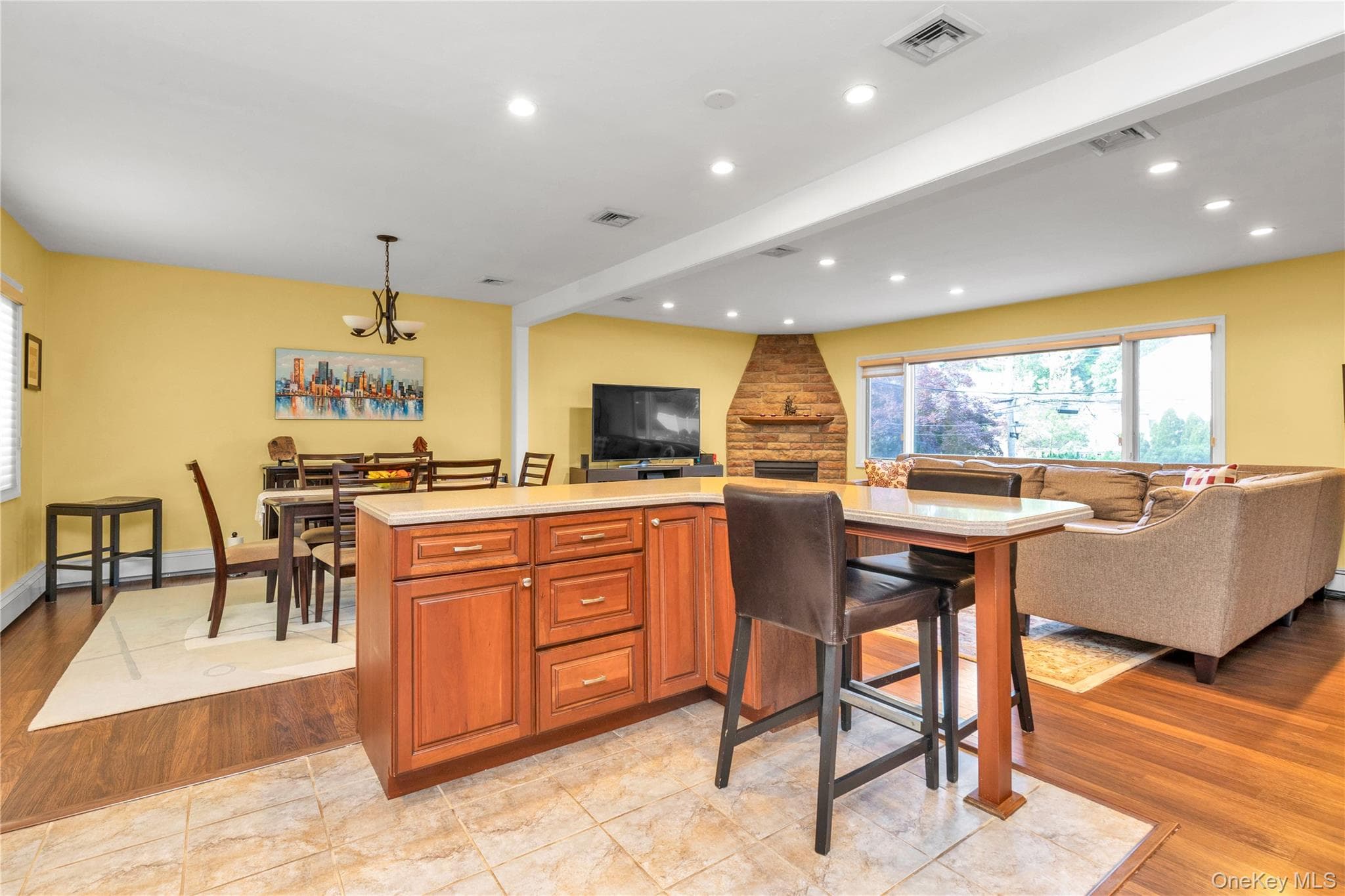 90 Virginia Drive thumbnail 10
