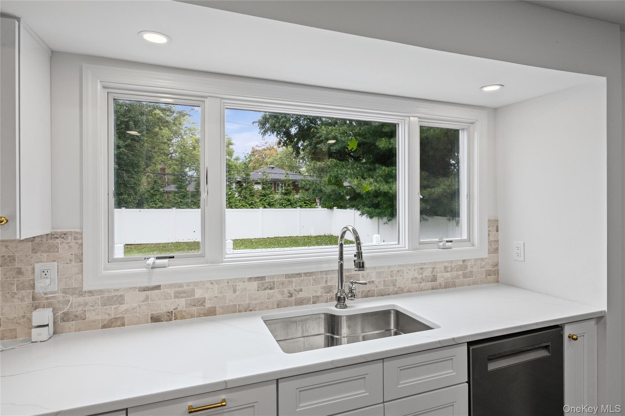 27 Schoenfield Lane thumbnail 15