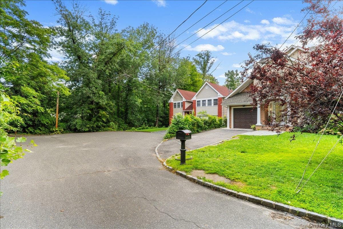 11A Forest Lane thumbnail 45