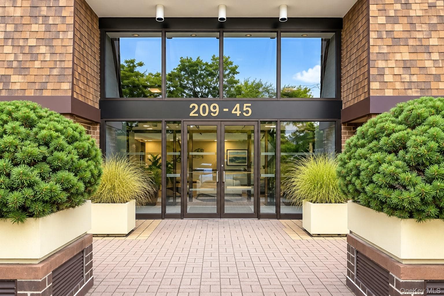 209-45 26th Avenue Unit: 3F, Bayside