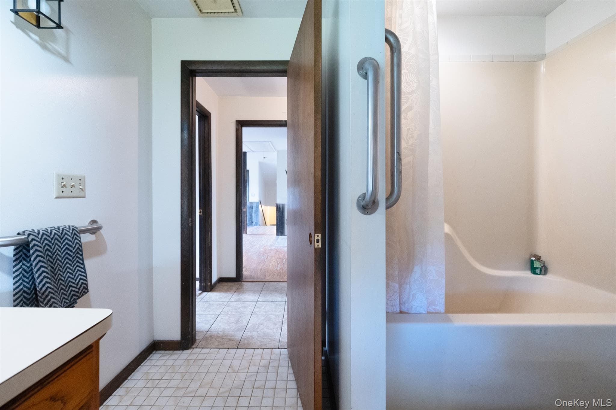 167 Hill Road thumbnail 9