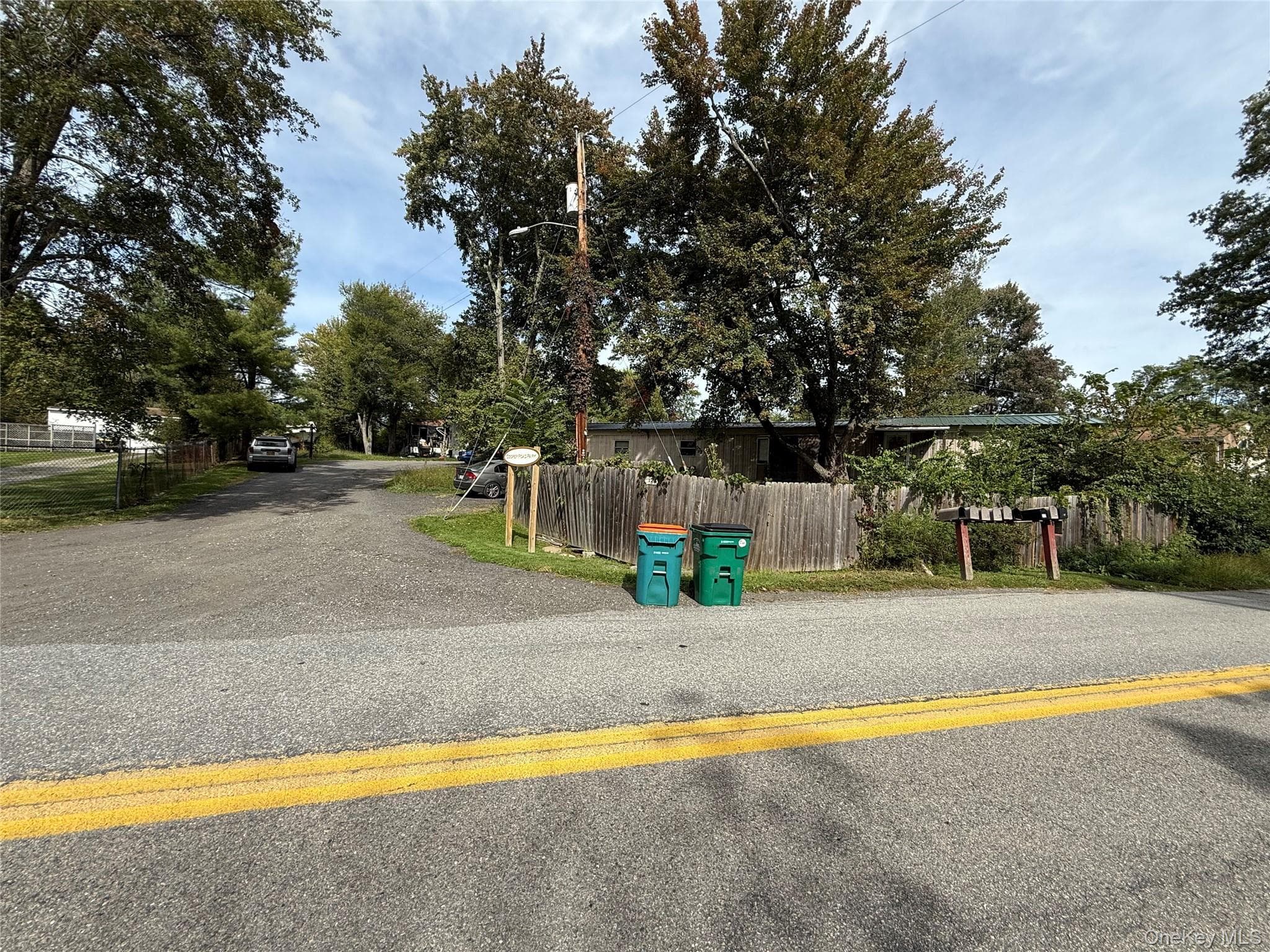 121 Cooper Road thumbnail 3