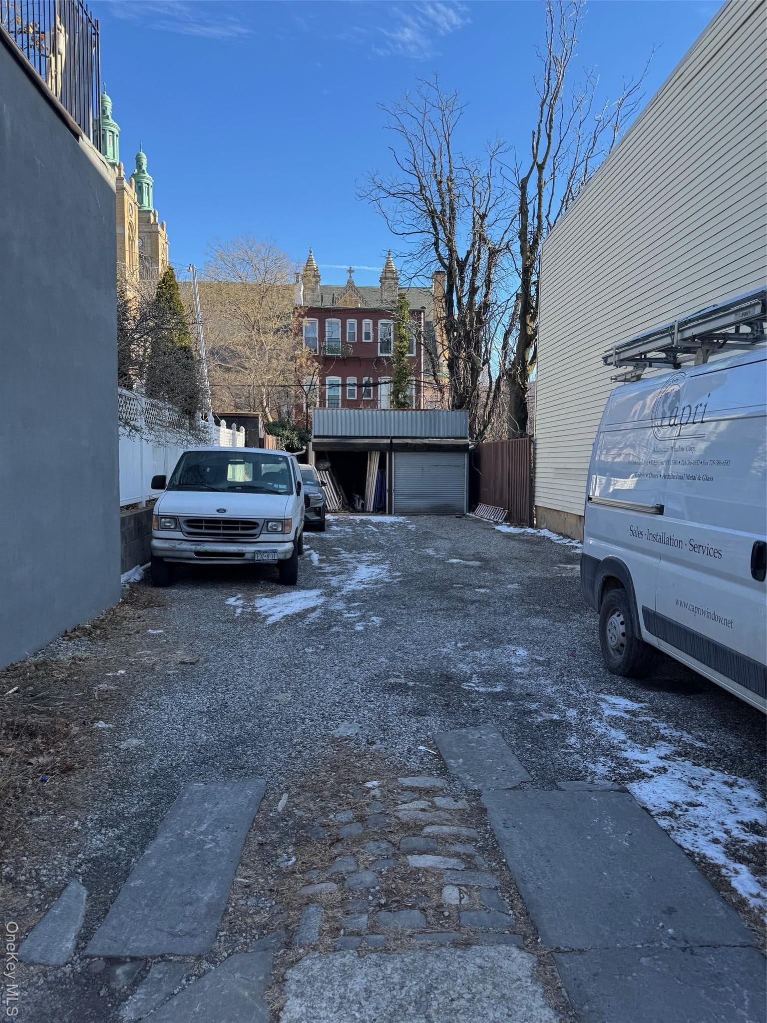 1822 Dekalb Avenue thumbnail 3