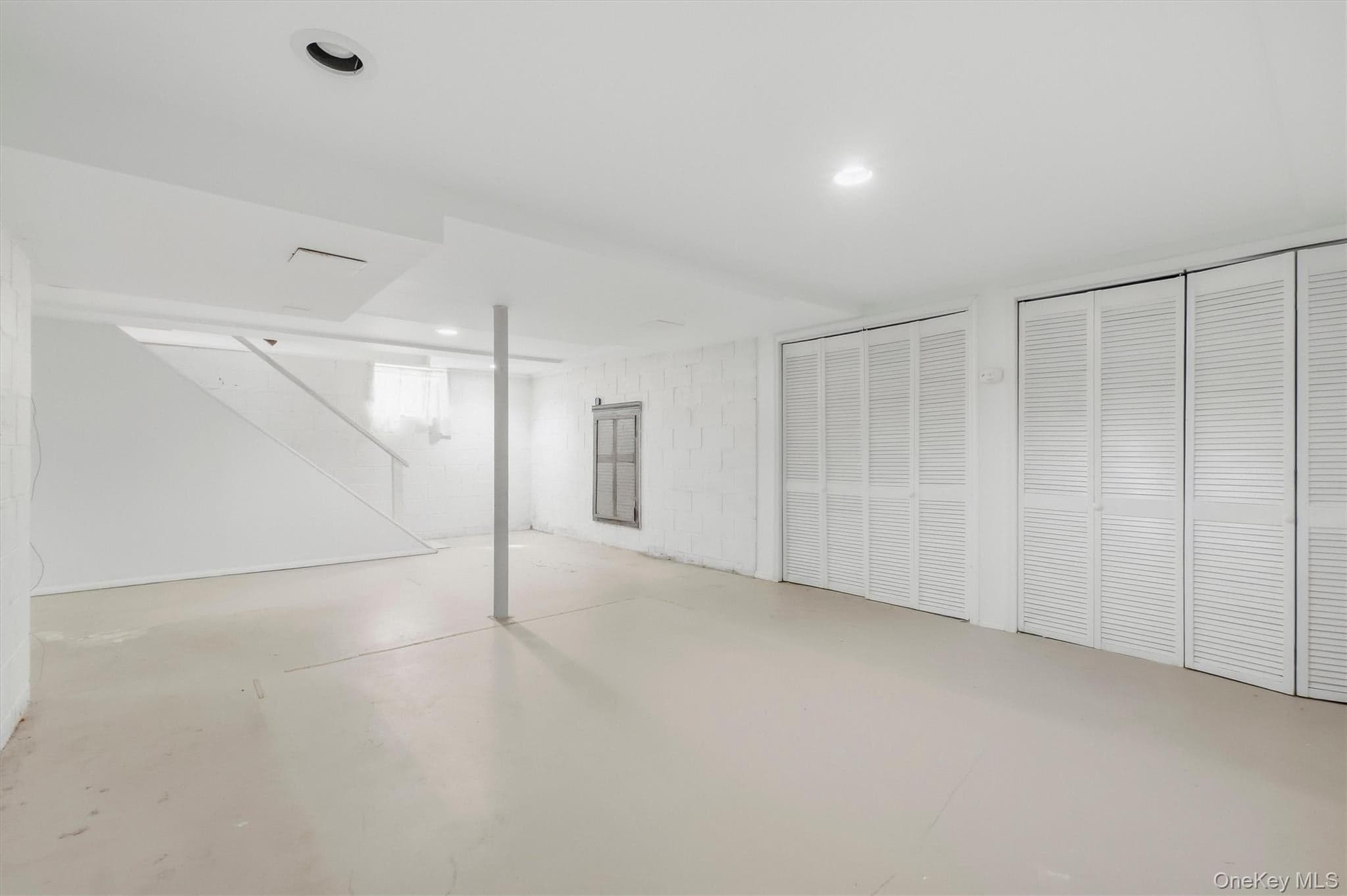 1069 Wolcott Avenue thumbnail 30