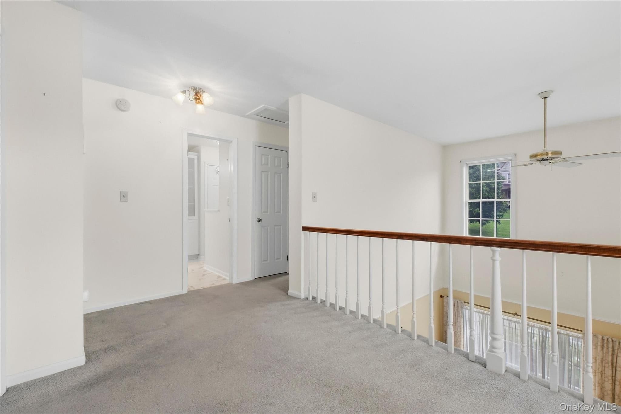 1069 Wolcott Avenue thumbnail 20