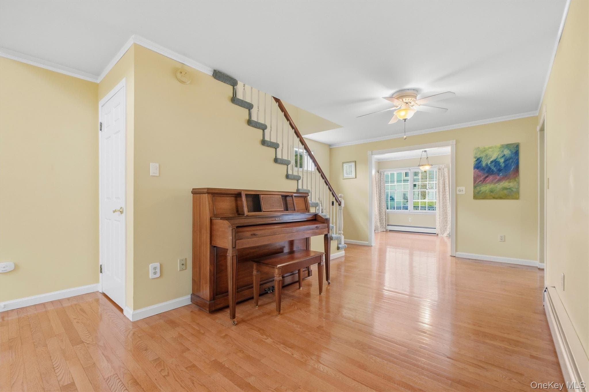 1069 Wolcott Avenue thumbnail 7