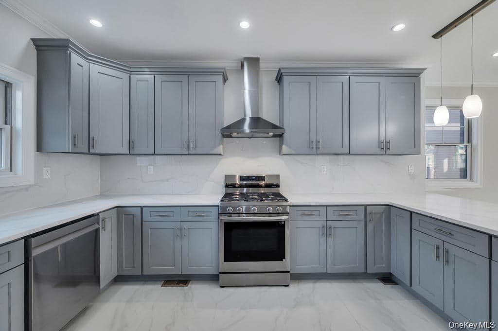 143 Emerson Avenue thumbnail 9