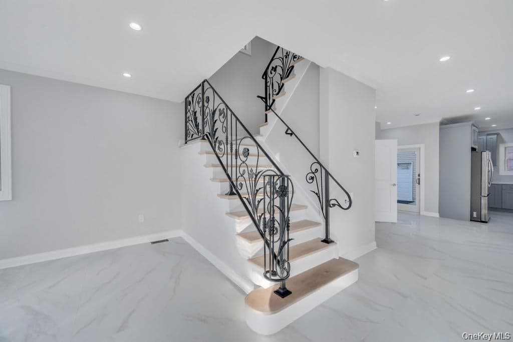 143 Emerson Avenue thumbnail 15