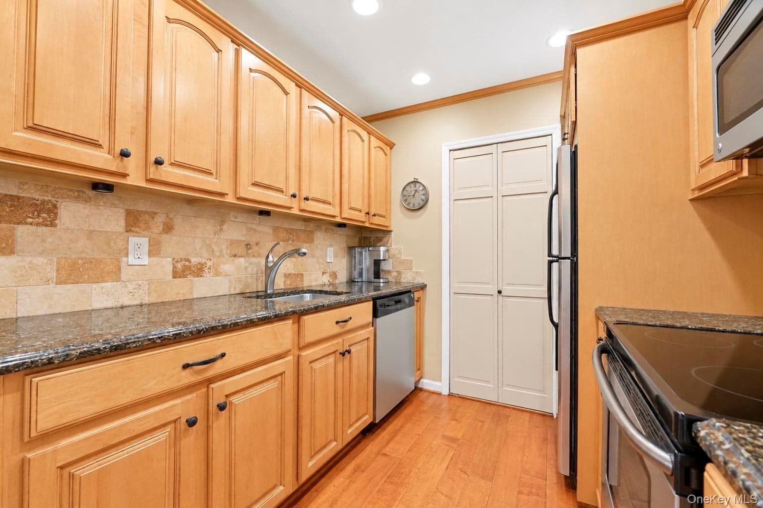 107 Richmond Boulevard Unit: 4B thumbnail 20