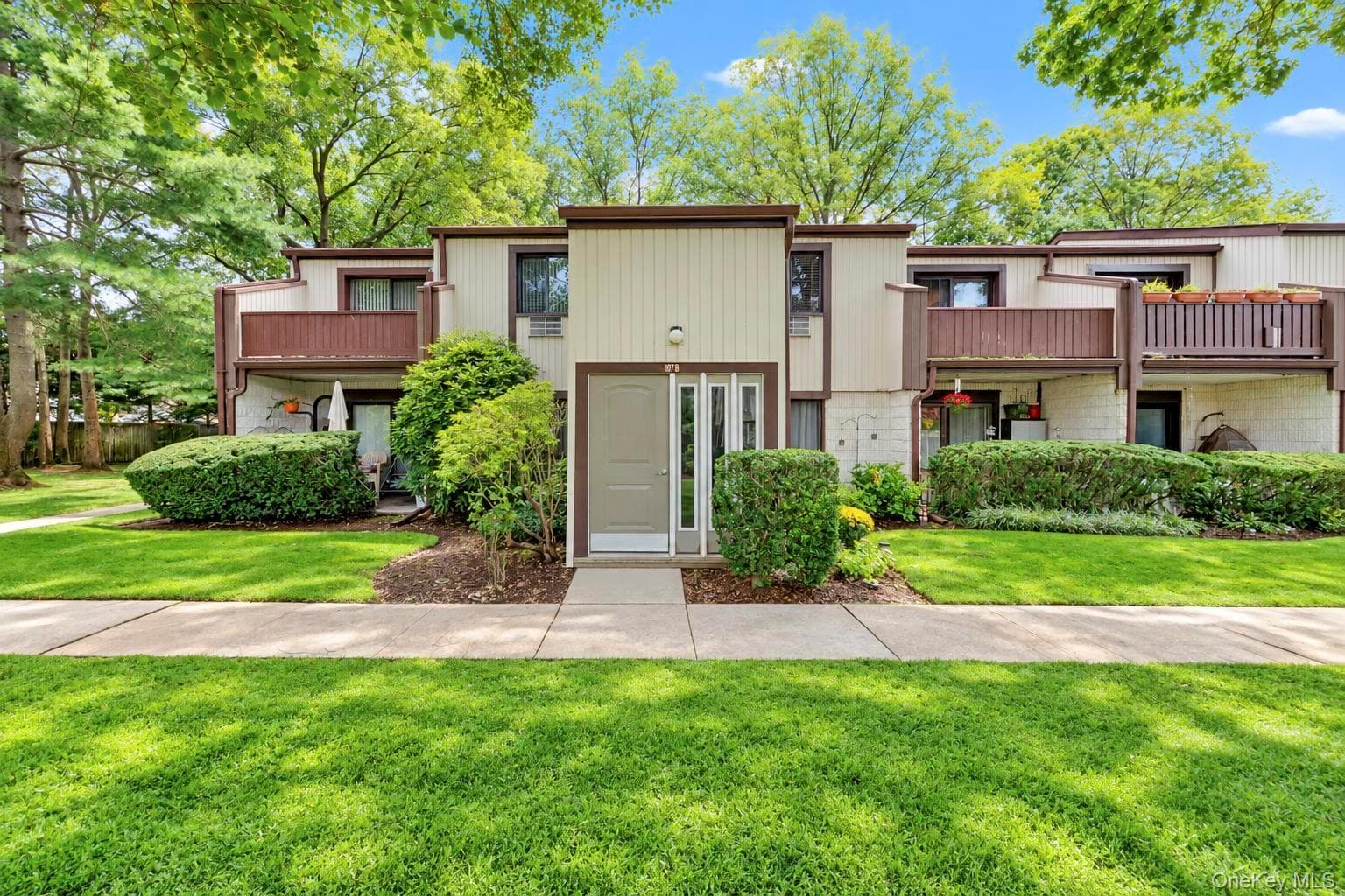 107 Richmond Boulevard Unit: 4B thumbnail 2