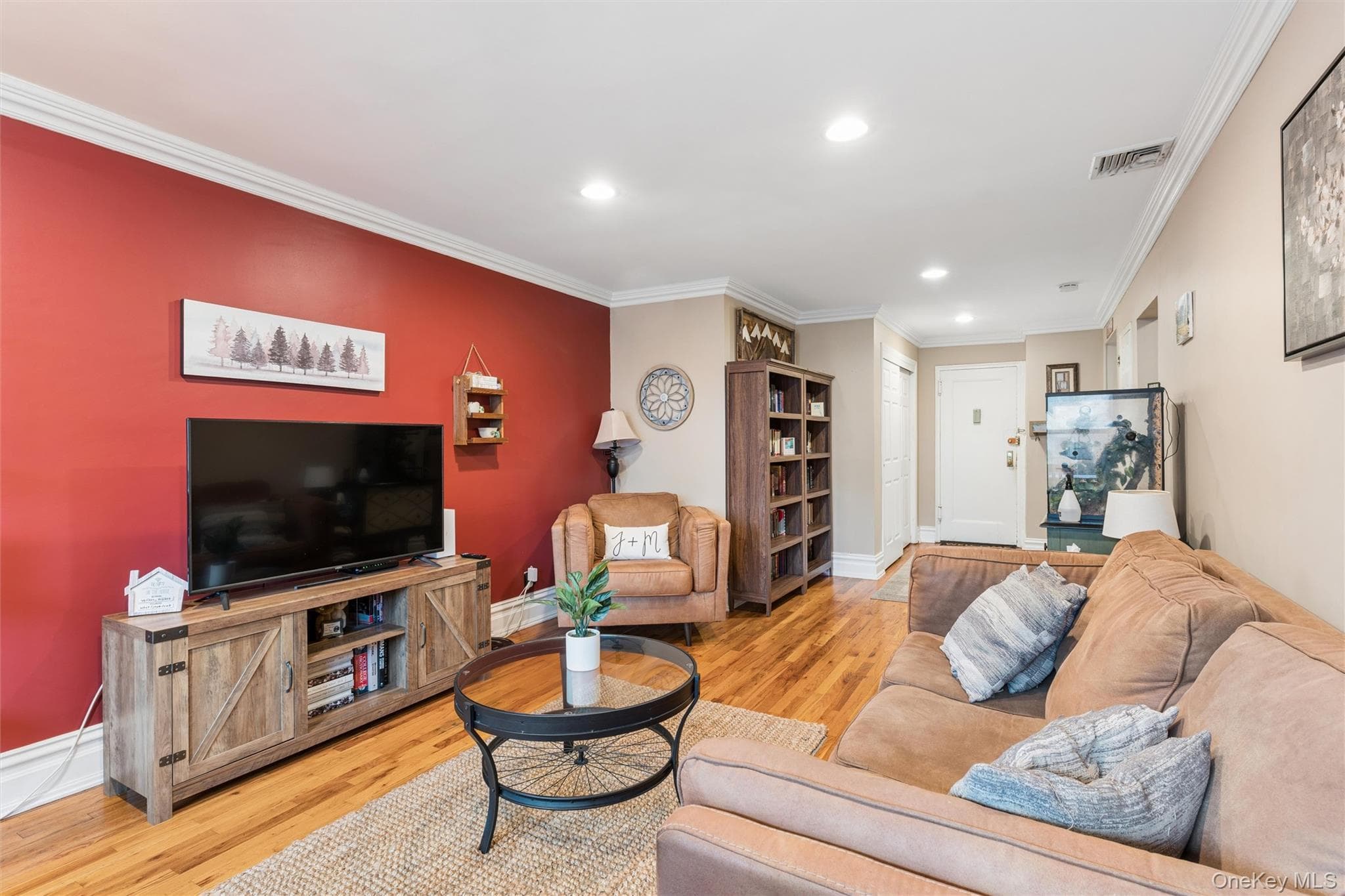 1195 E Broadway Unit: L21 thumbnail 4