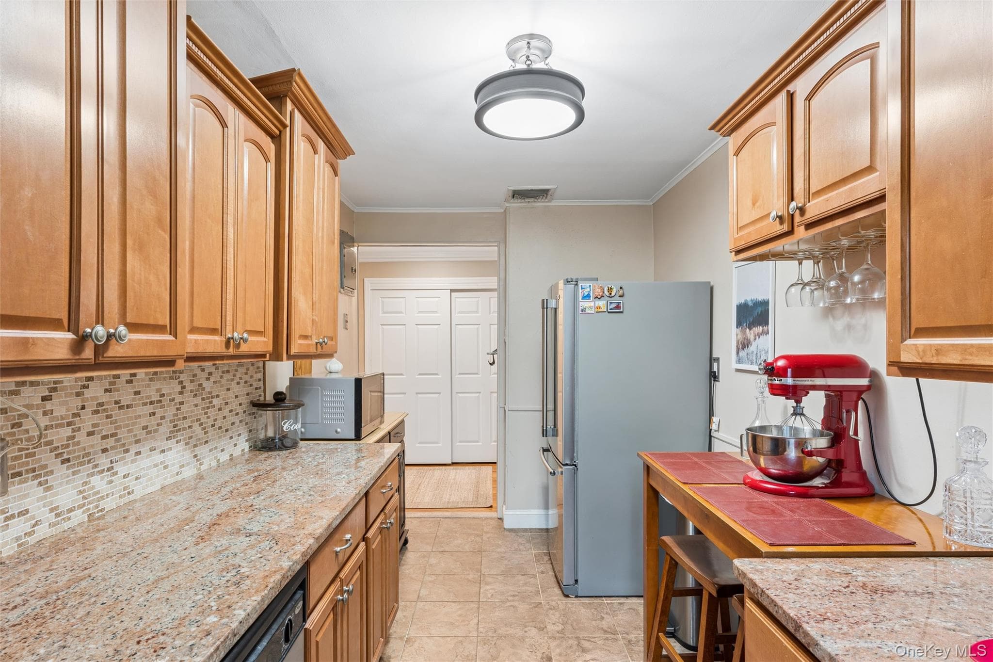 1195 E Broadway Unit: L21 thumbnail 8