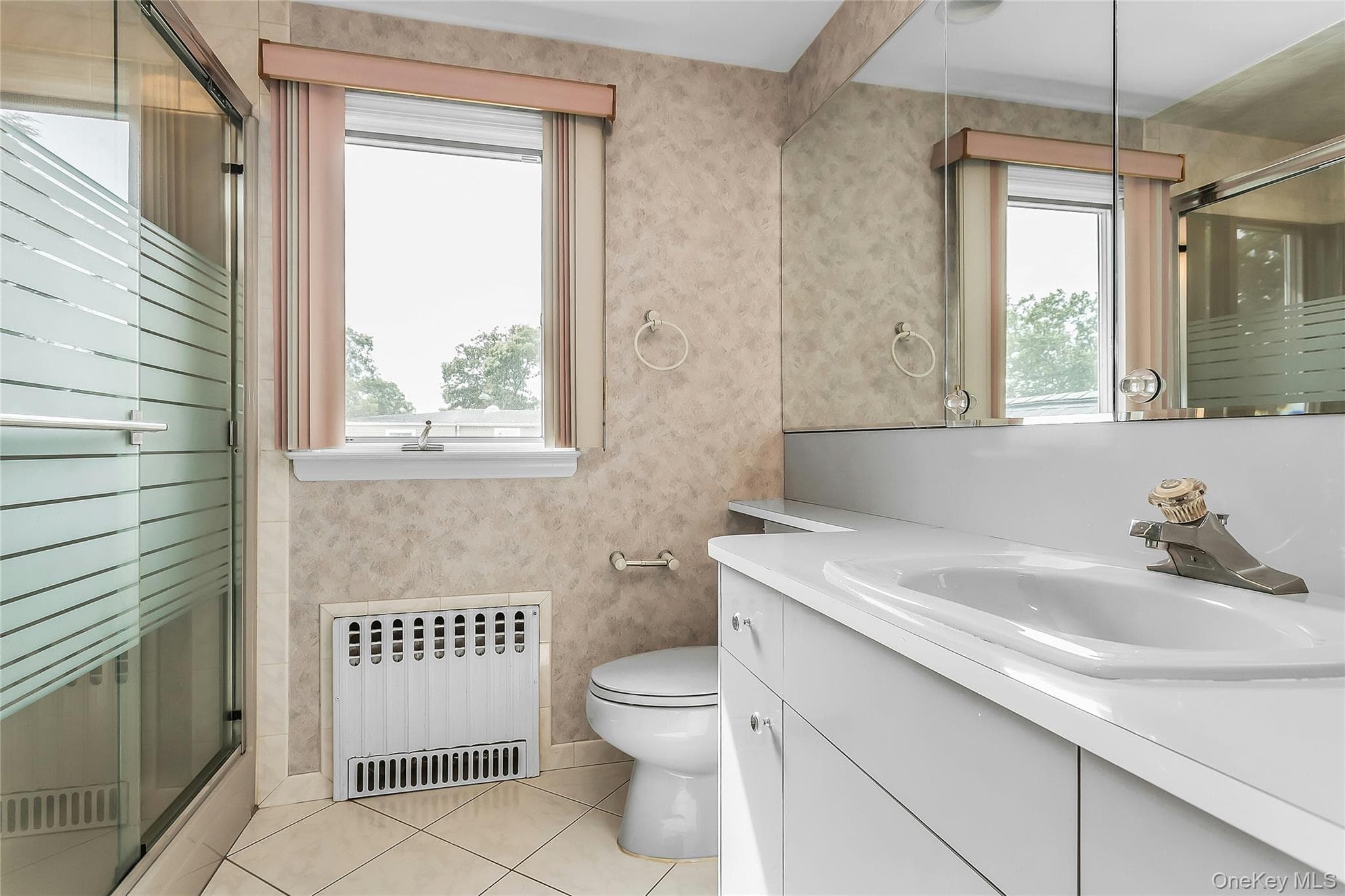 472 Chelsea Avenue thumbnail 17