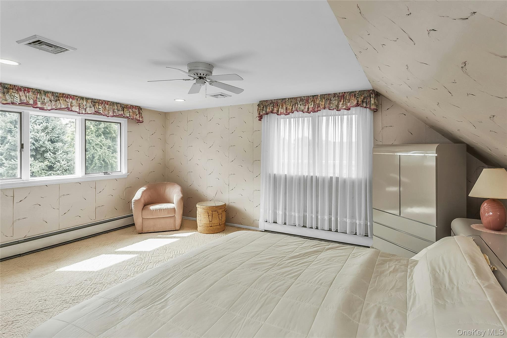 472 Chelsea Avenue thumbnail 14