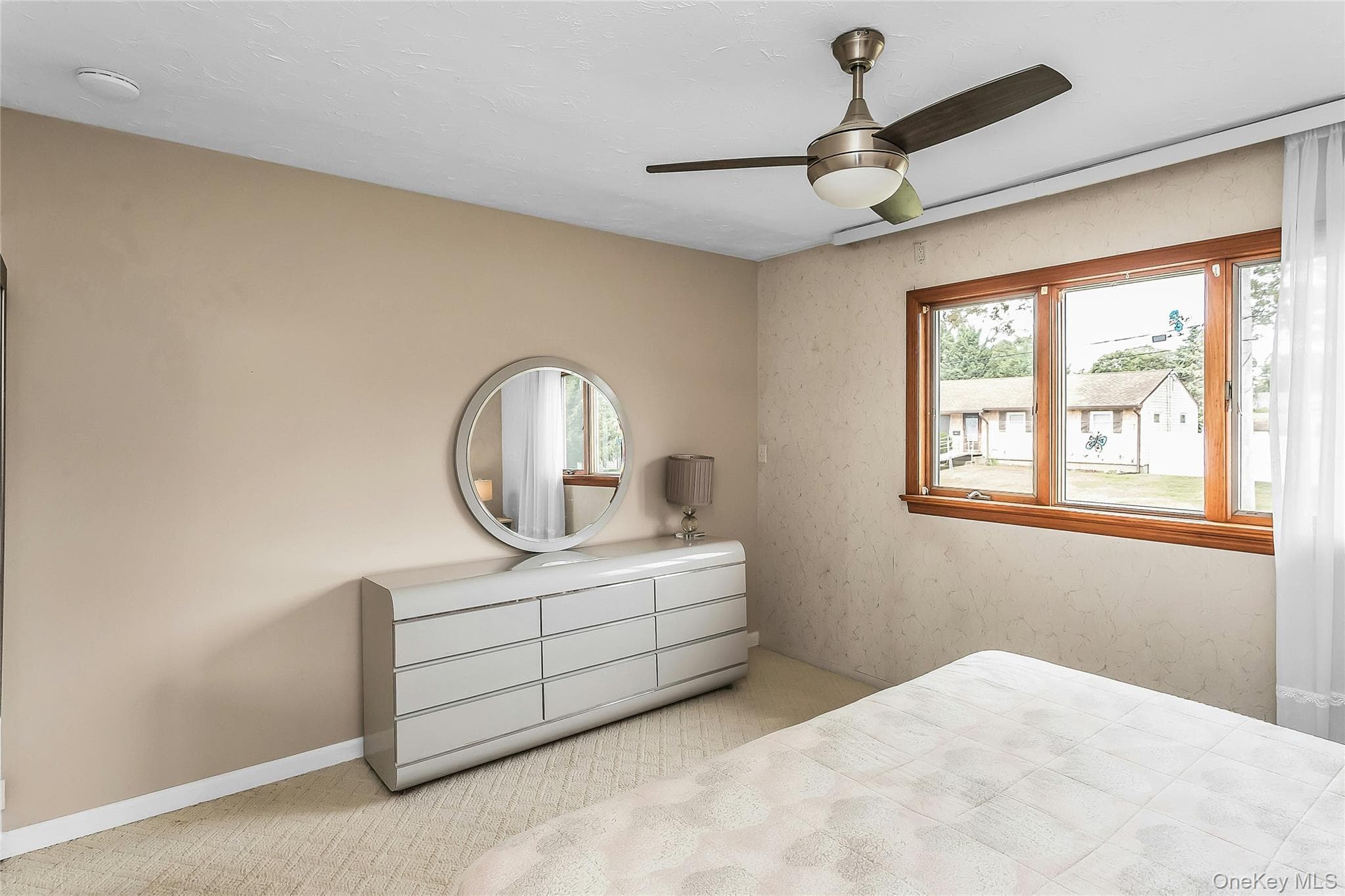 472 Chelsea Avenue thumbnail 13