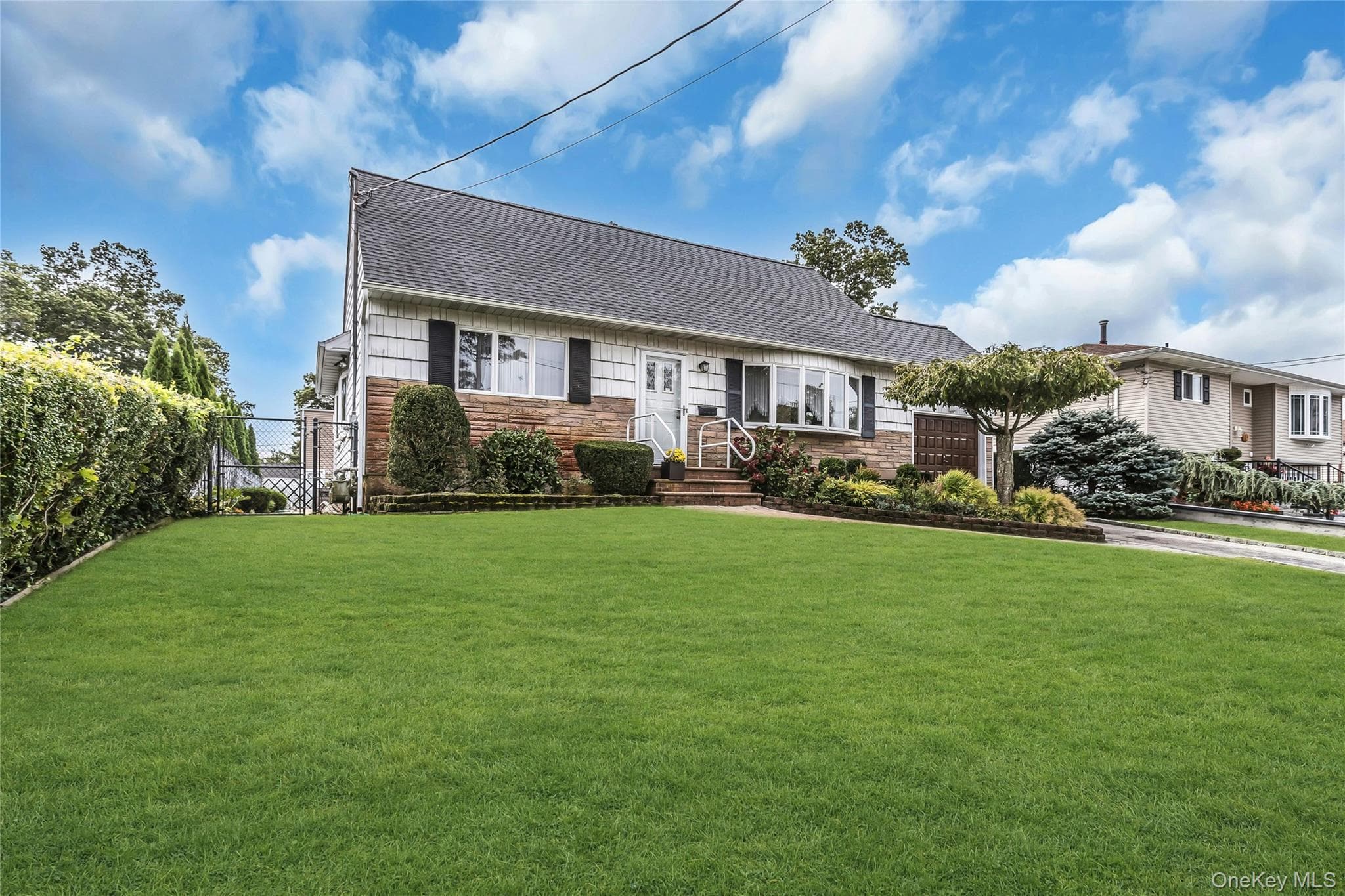 472 Chelsea Avenue thumbnail 28