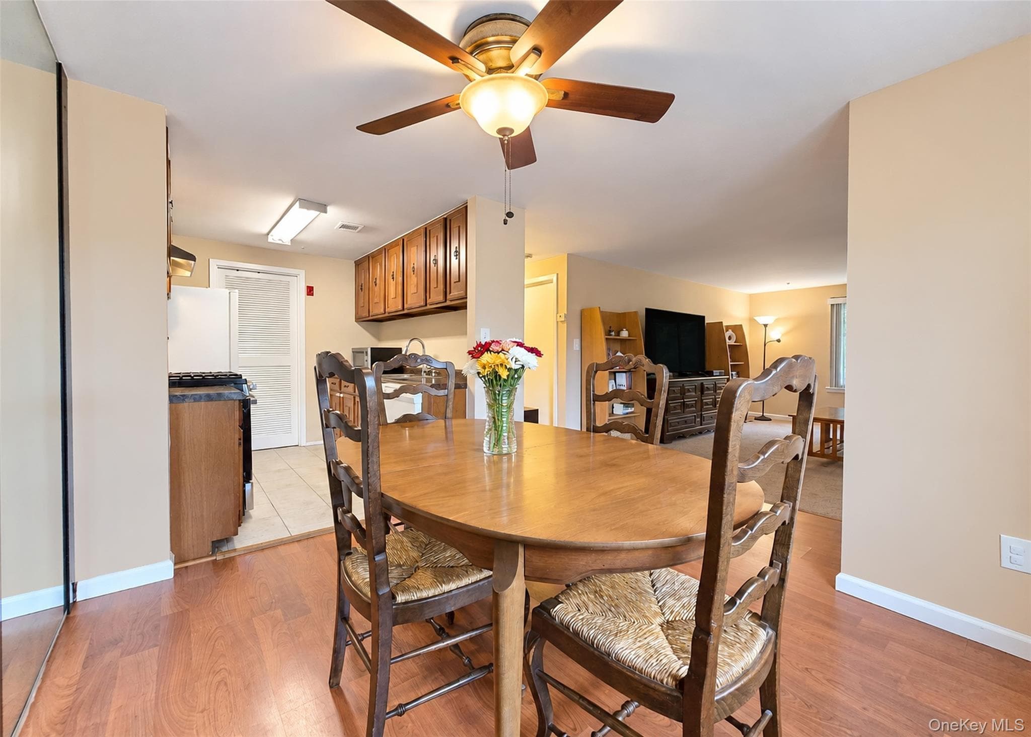 305 Brettonwoods Drive thumbnail 5