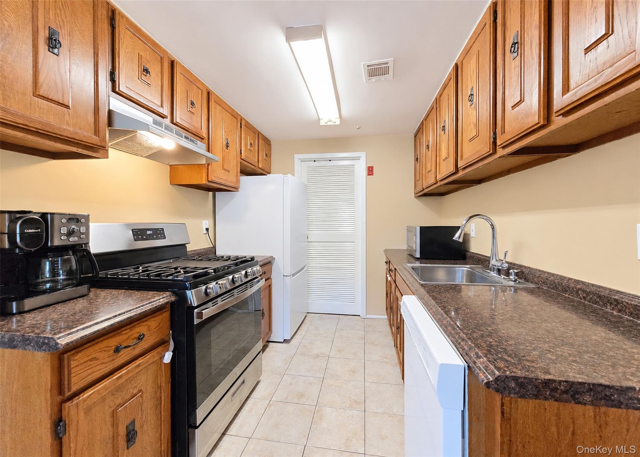 305 Brettonwoods Drive thumbnail 6