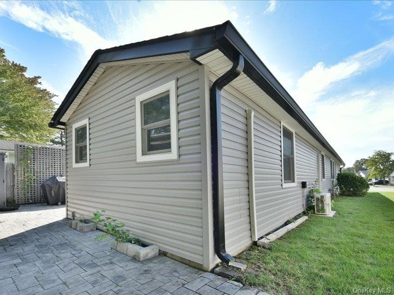 10 Greenwood Boulevard thumbnail 23
