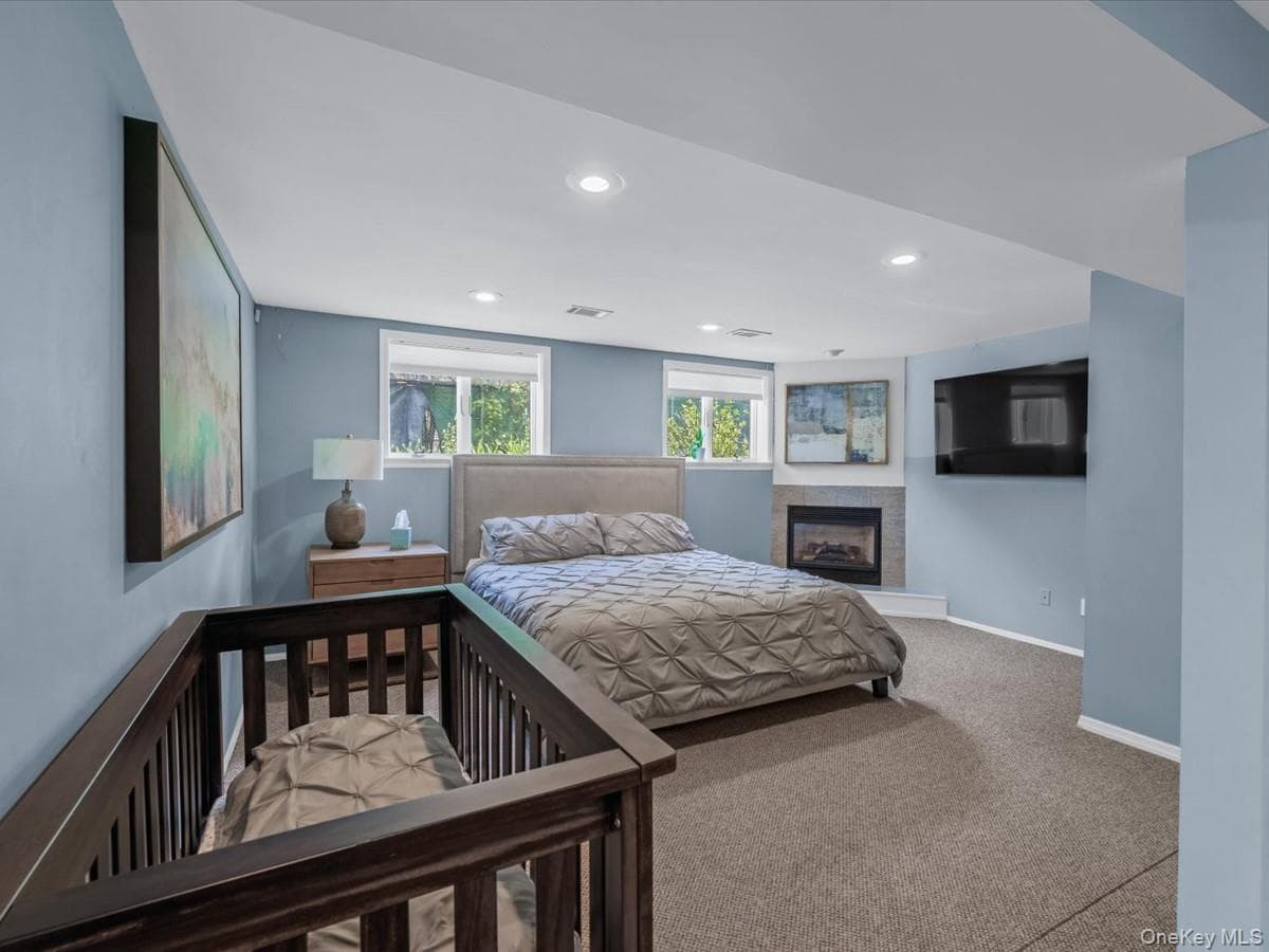 69 Roger Drive thumbnail 24