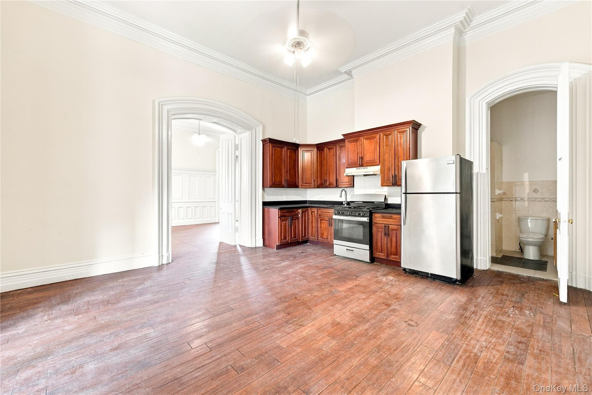 11-41 123rd Street thumbnail 9