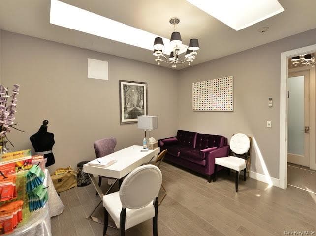 91 Carman Avenue thumbnail 6