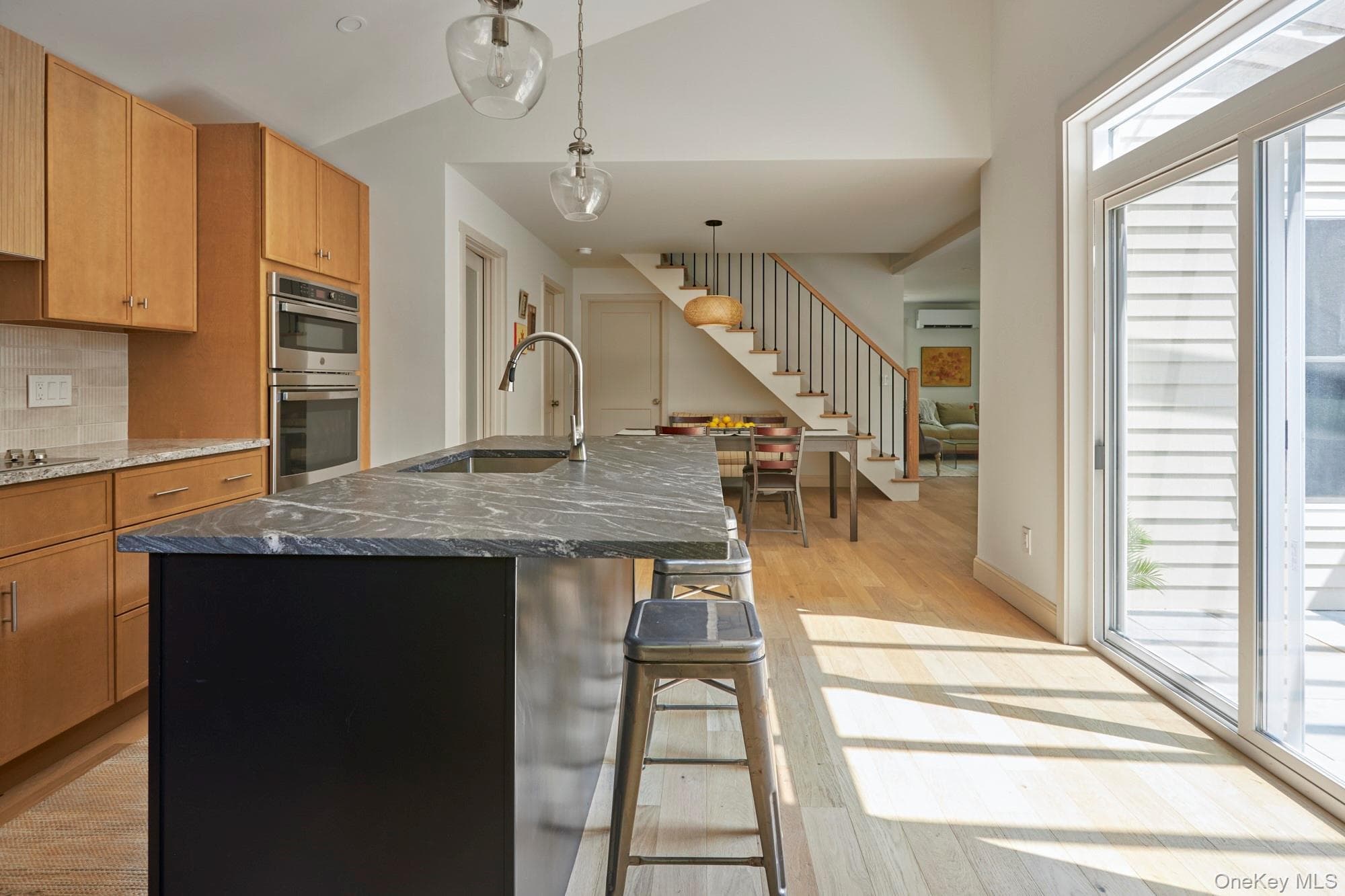 621 Milan Hollow Road thumbnail 4