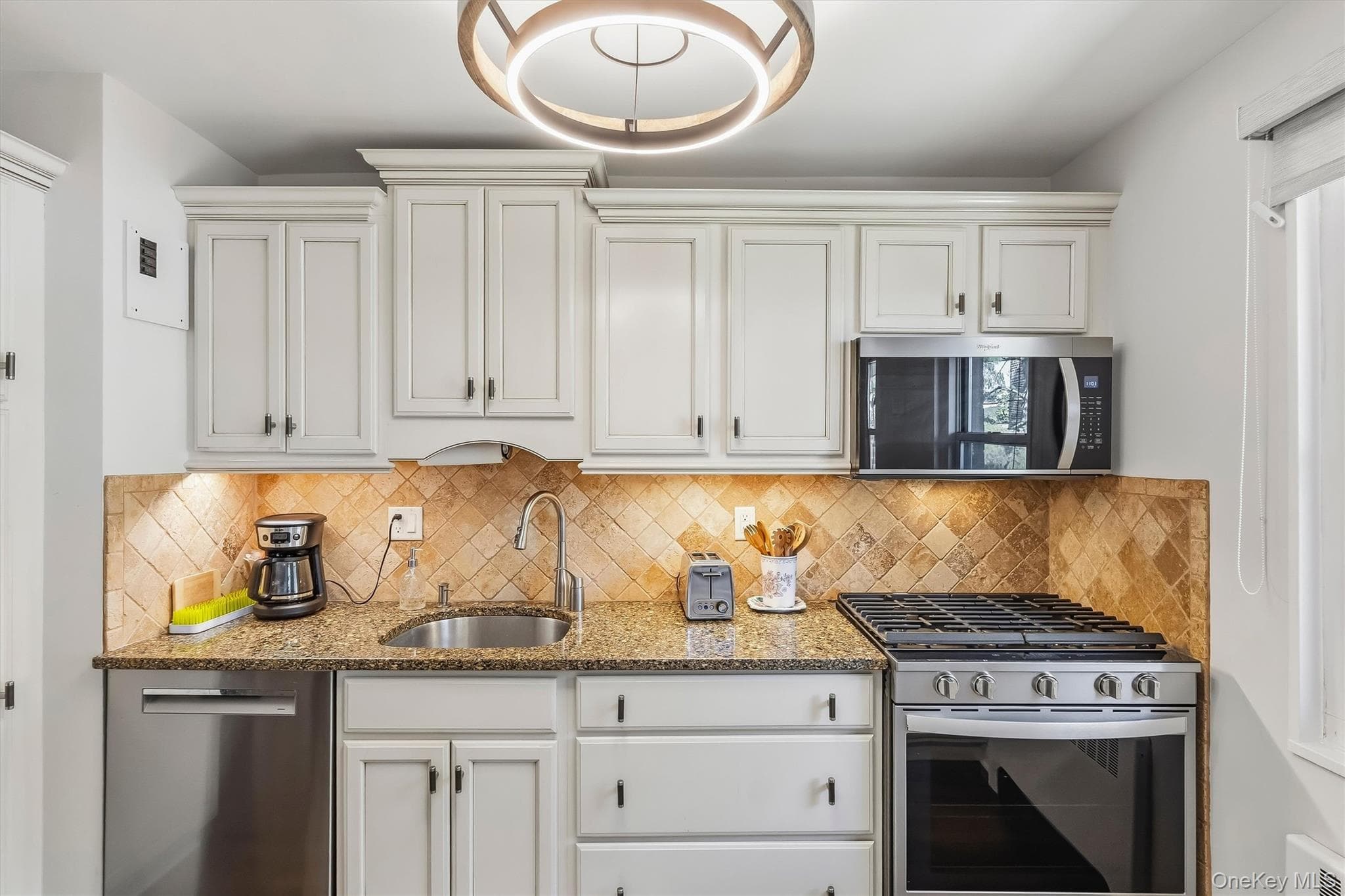 121 N Broadway Unit: 22K thumbnail 2