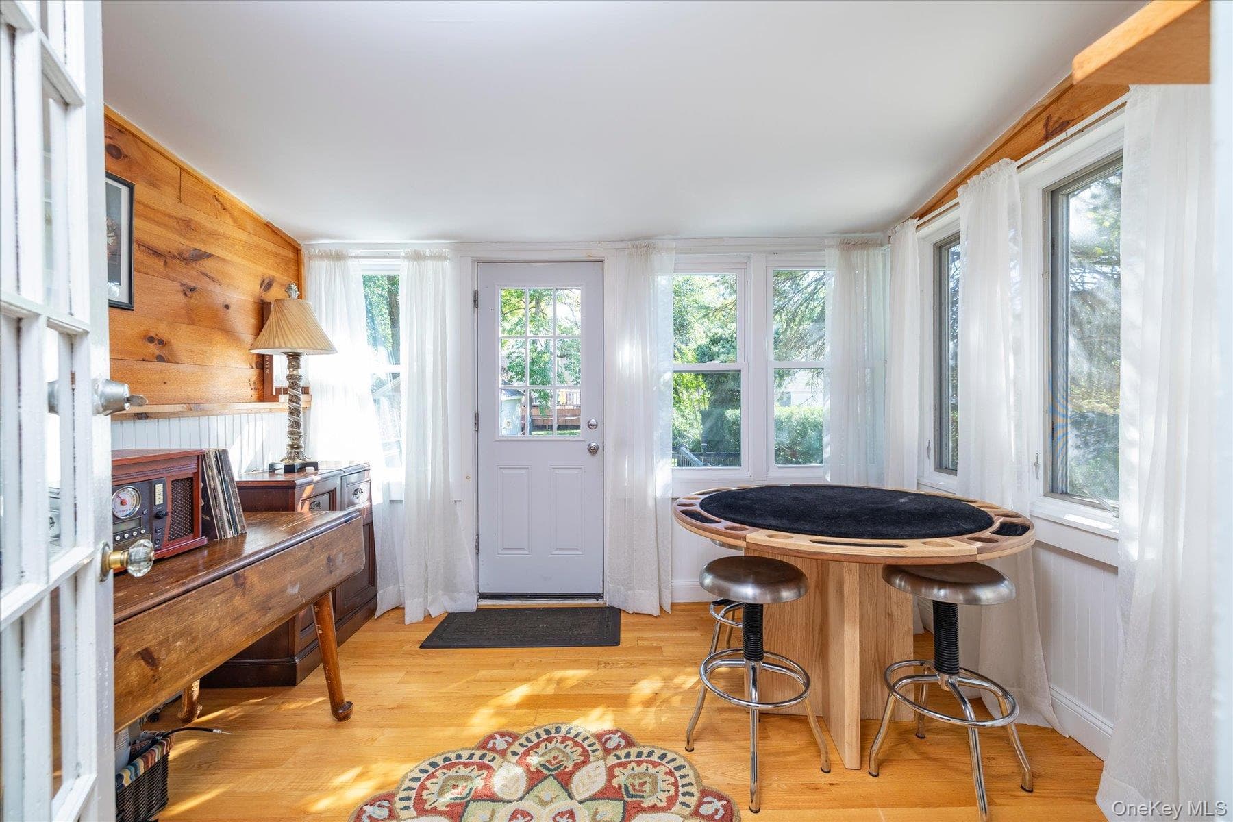 22 Stuart Avenue thumbnail 11