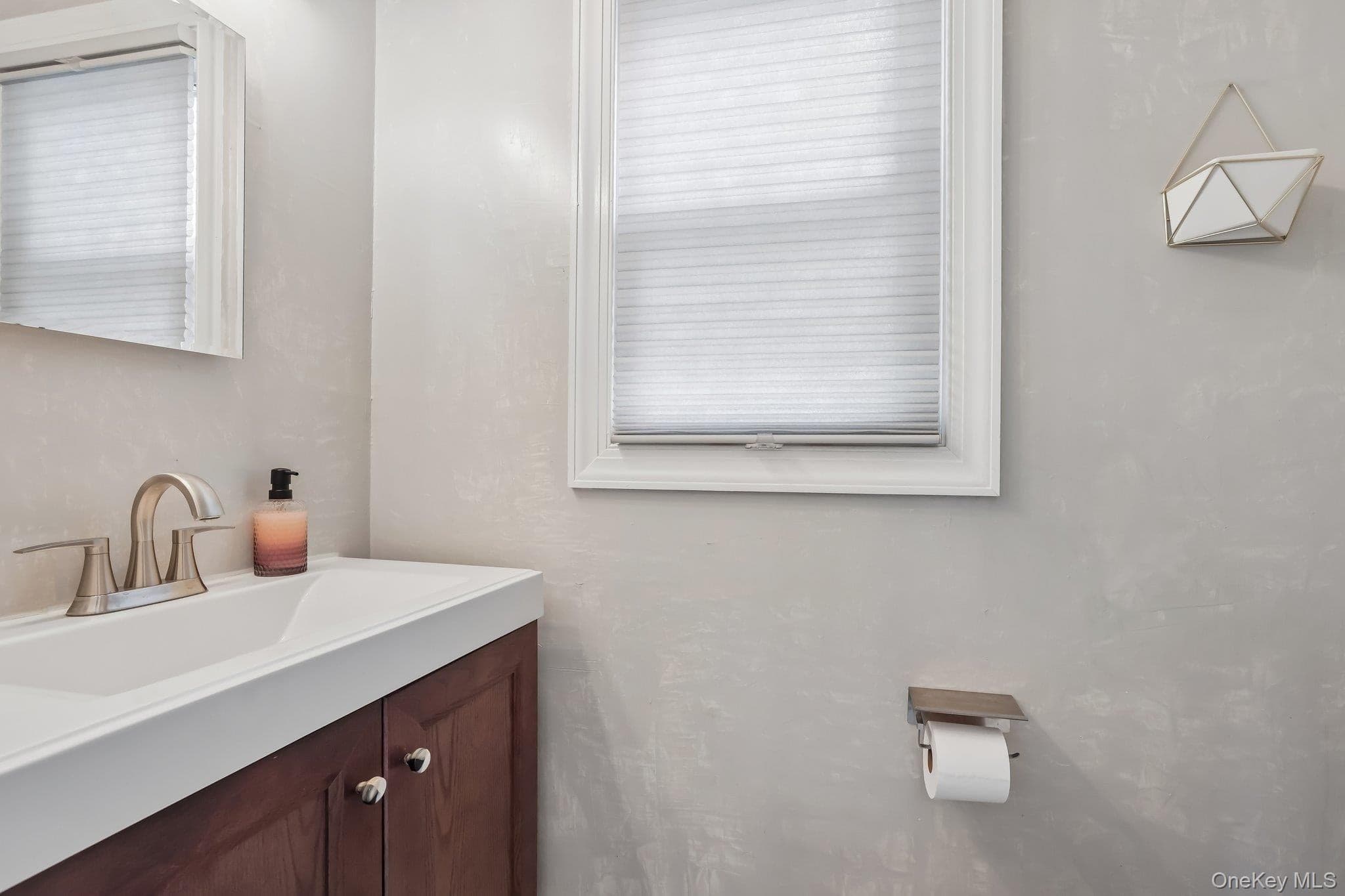 7 Center Street Unit: A thumbnail 11