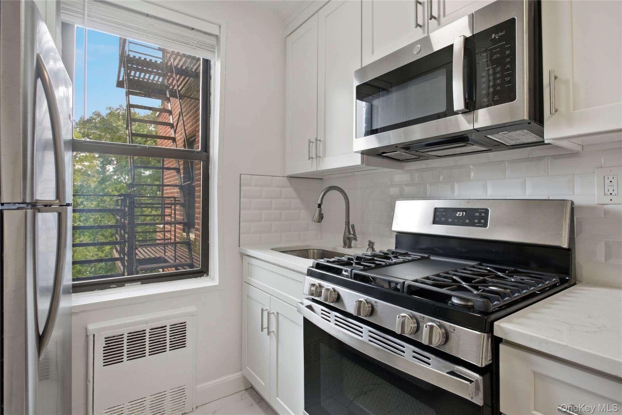 575 Bronx River Road Unit: 5F thumbnail 9
