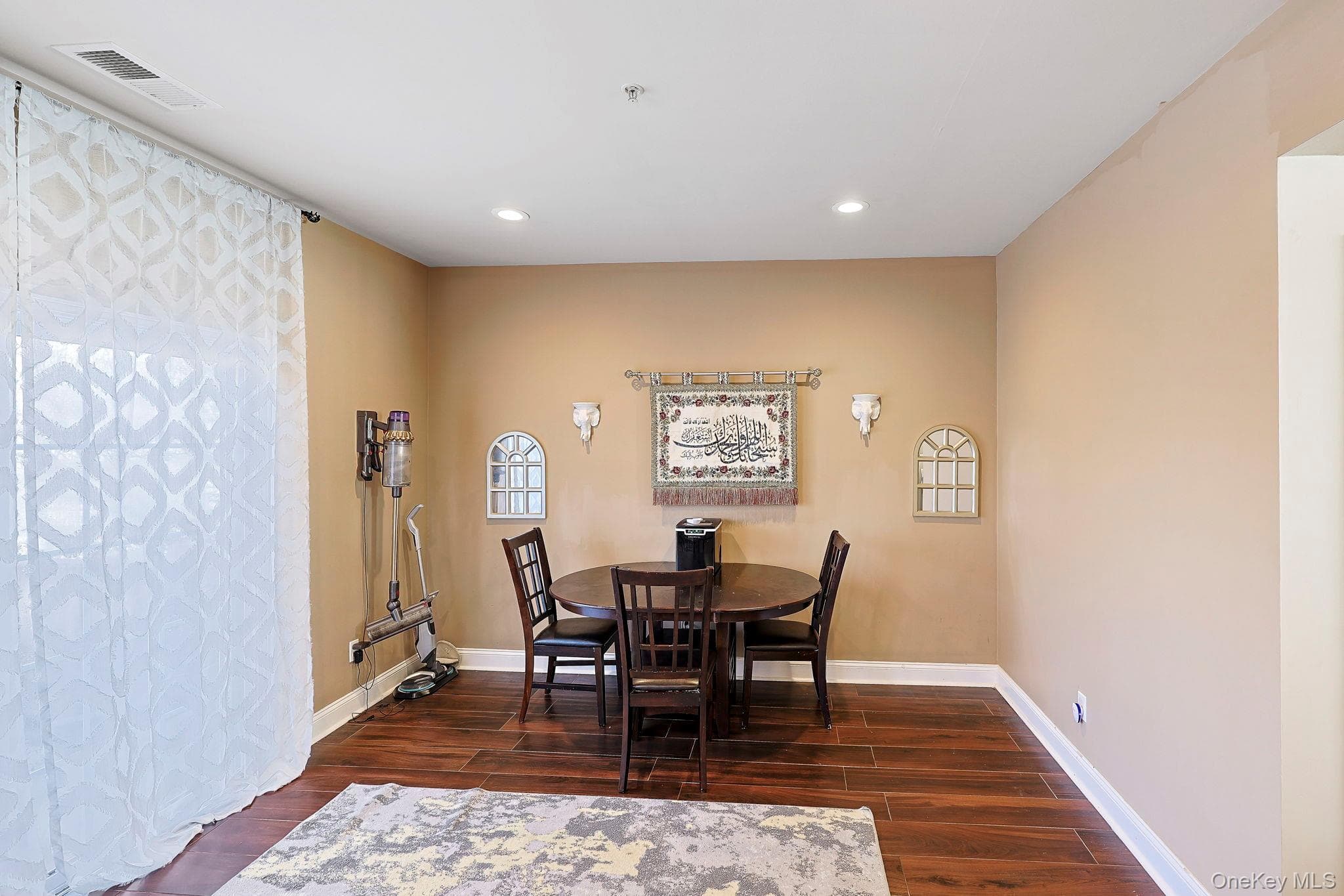 86 Woodlake Drive thumbnail 14